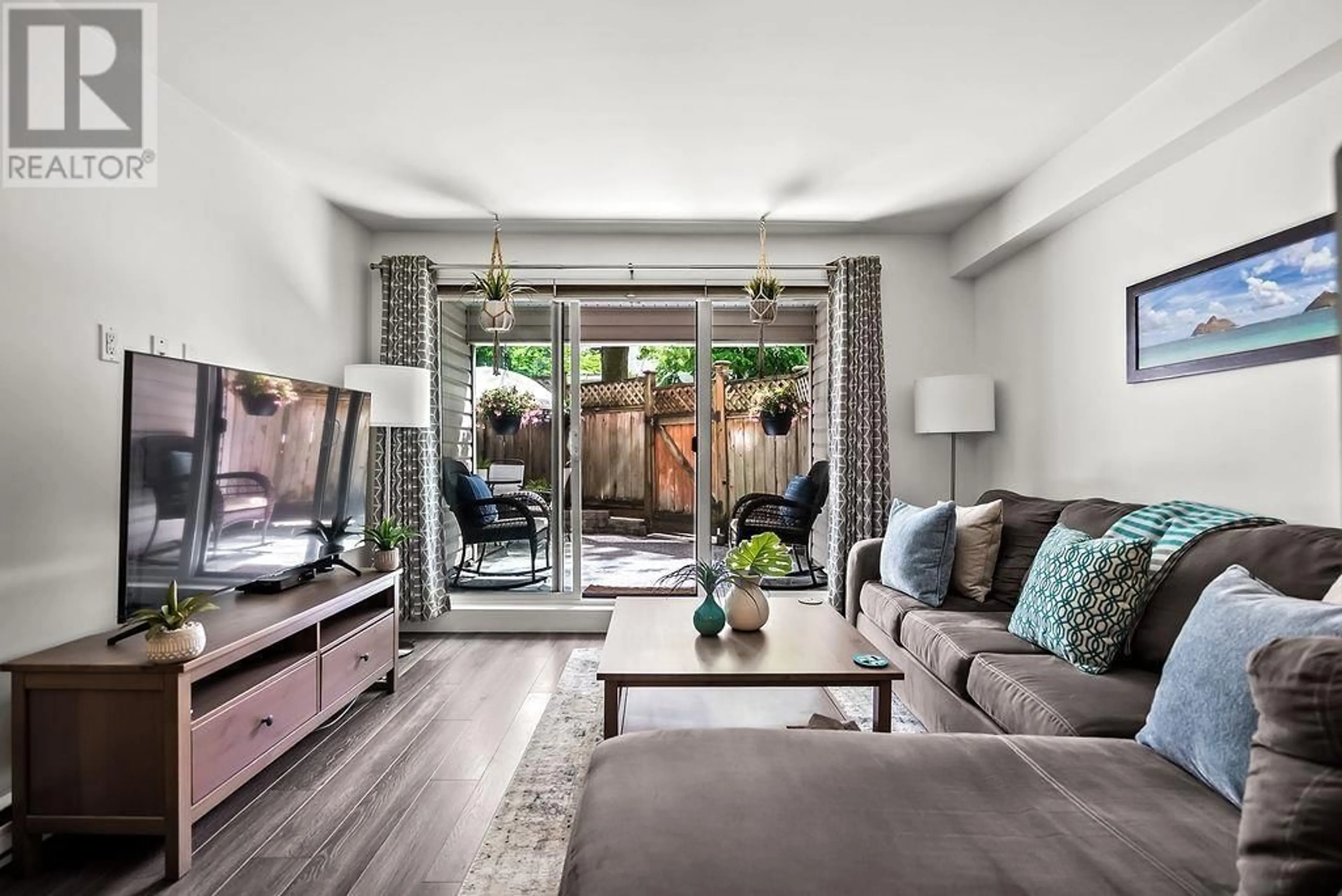 Living room with furniture, unknown for 106 - 825 7TH AVENUE, Vancouver British Columbia V5T1P4
