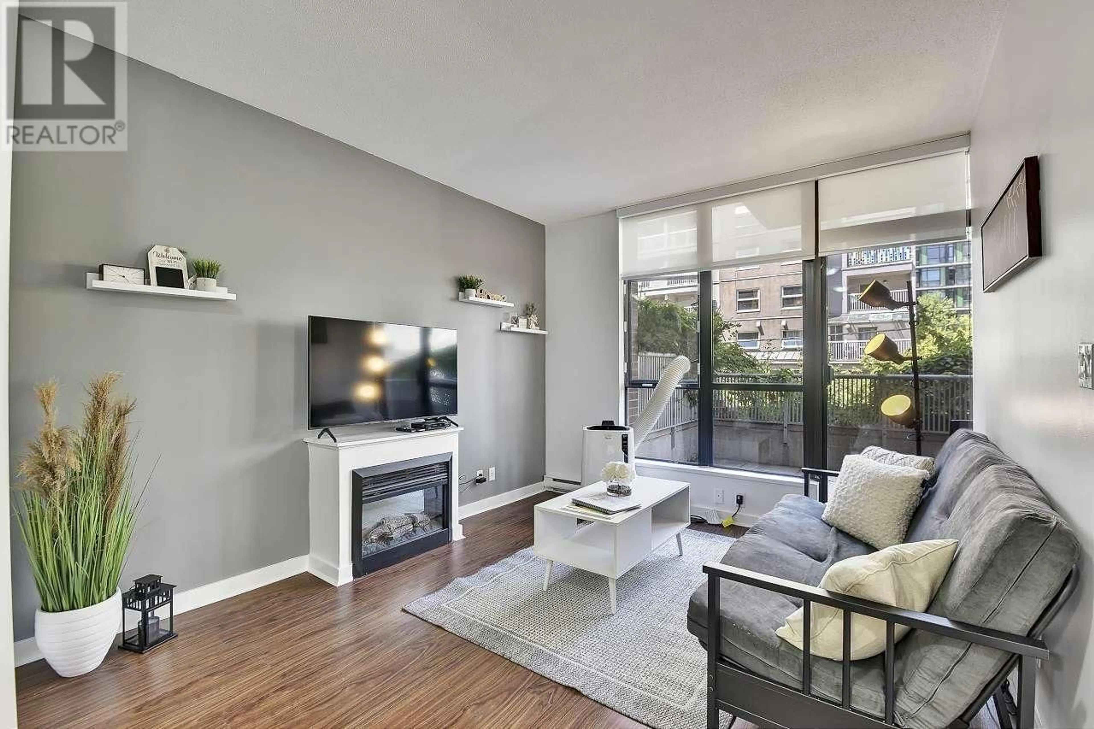 Living room with furniture, unknown for 204 - 1249 GRANVILLE STREET, Vancouver British Columbia V6Z1M5