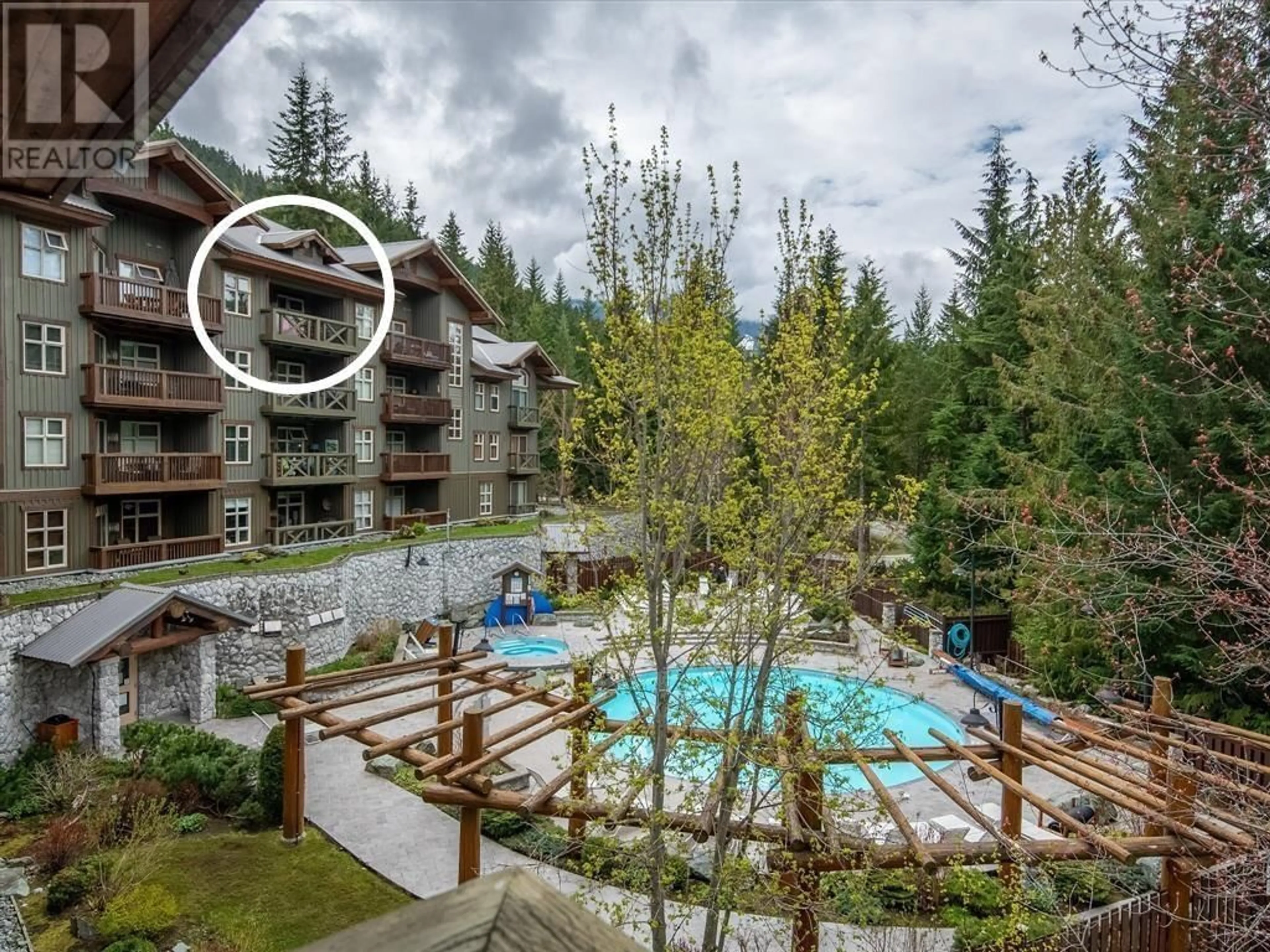 A pic from outside/outdoor area/front of a property/back of a property/a pic from drone, unknown for 511 - 4660 BLACKCOMB WAY, Whistler British Columbia V0N1B4