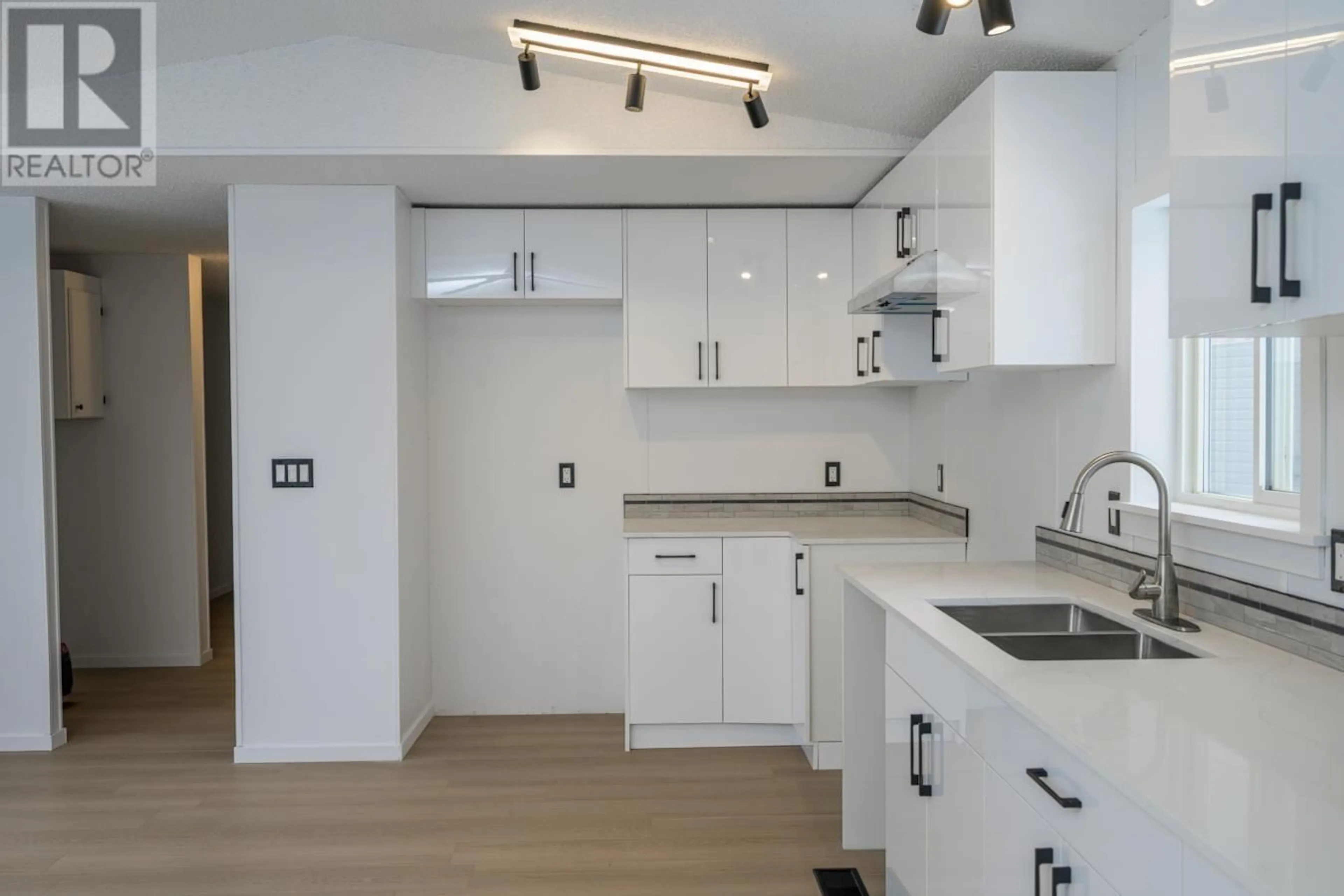Standard kitchen, unknown for 56 - 8474 BUNCE ROAD, Prince George British Columbia V2N6Y8