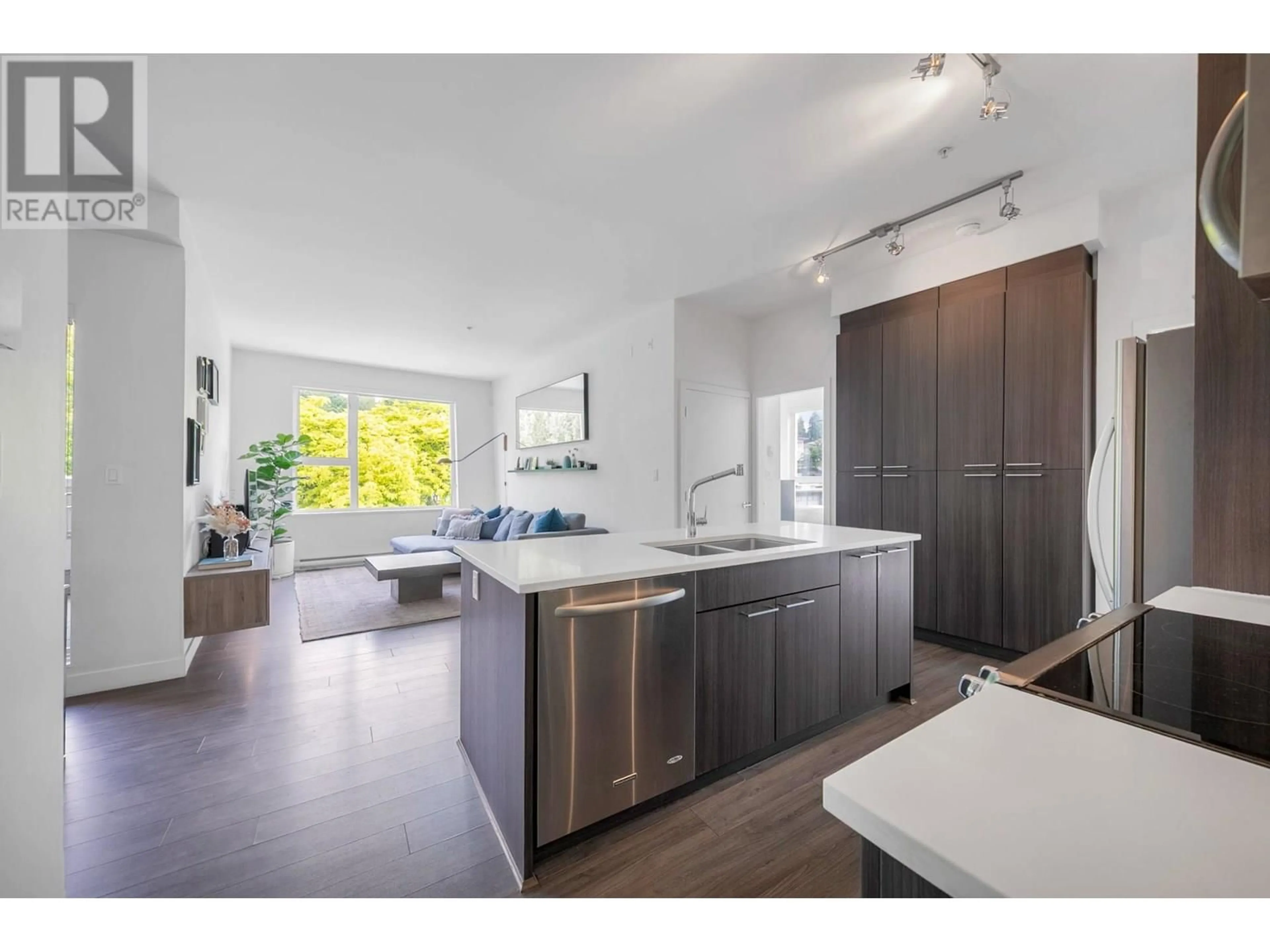 Open concept kitchen, unknown for 201 - 1201 16TH STREET, North Vancouver British Columbia V7P1R5