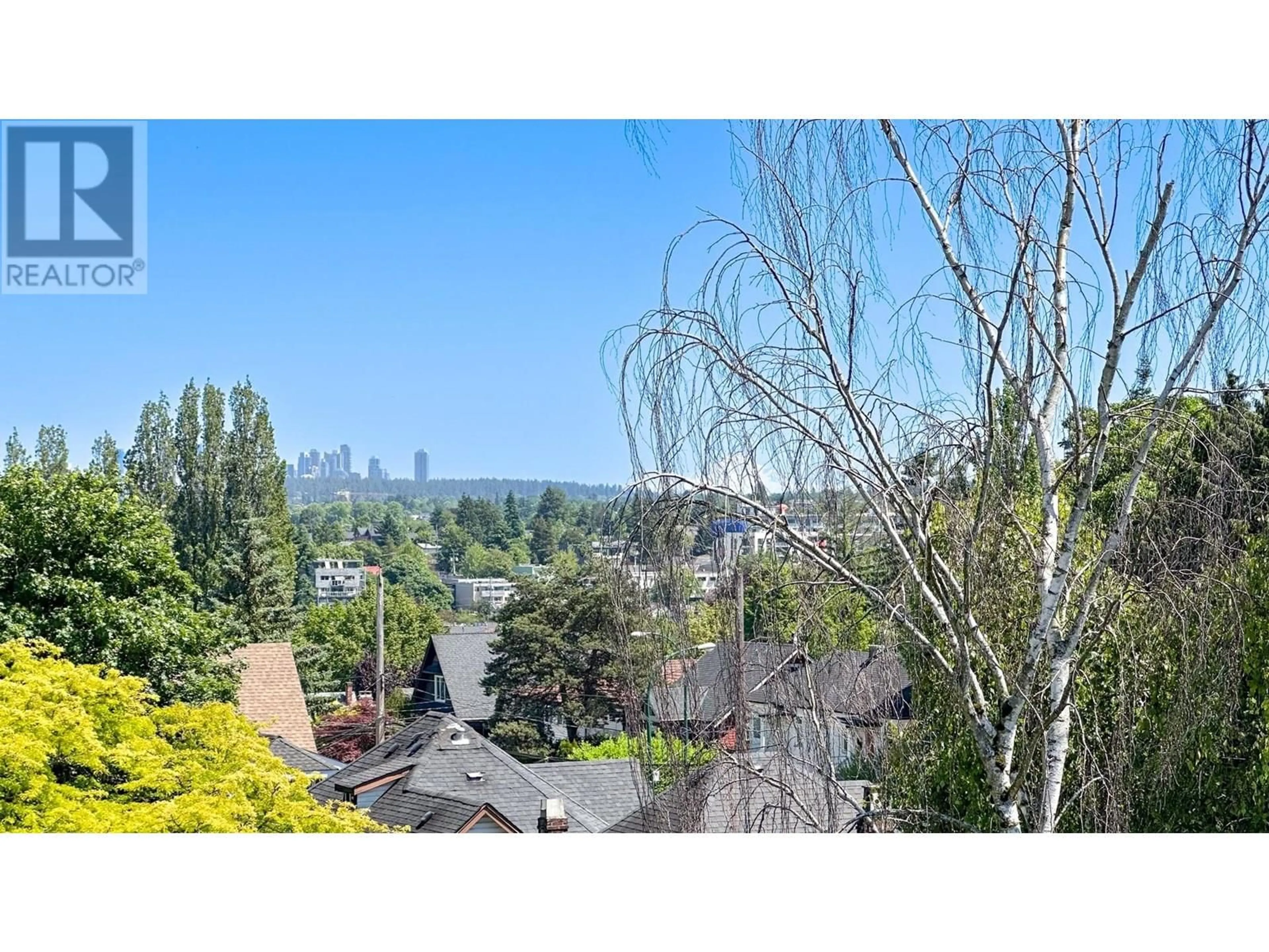 A pic from outside/outdoor area/front of a property/back of a property/a pic from drone, unknown for PH11 - 202 24TH AVENUE, Vancouver British Columbia V5V1Z6