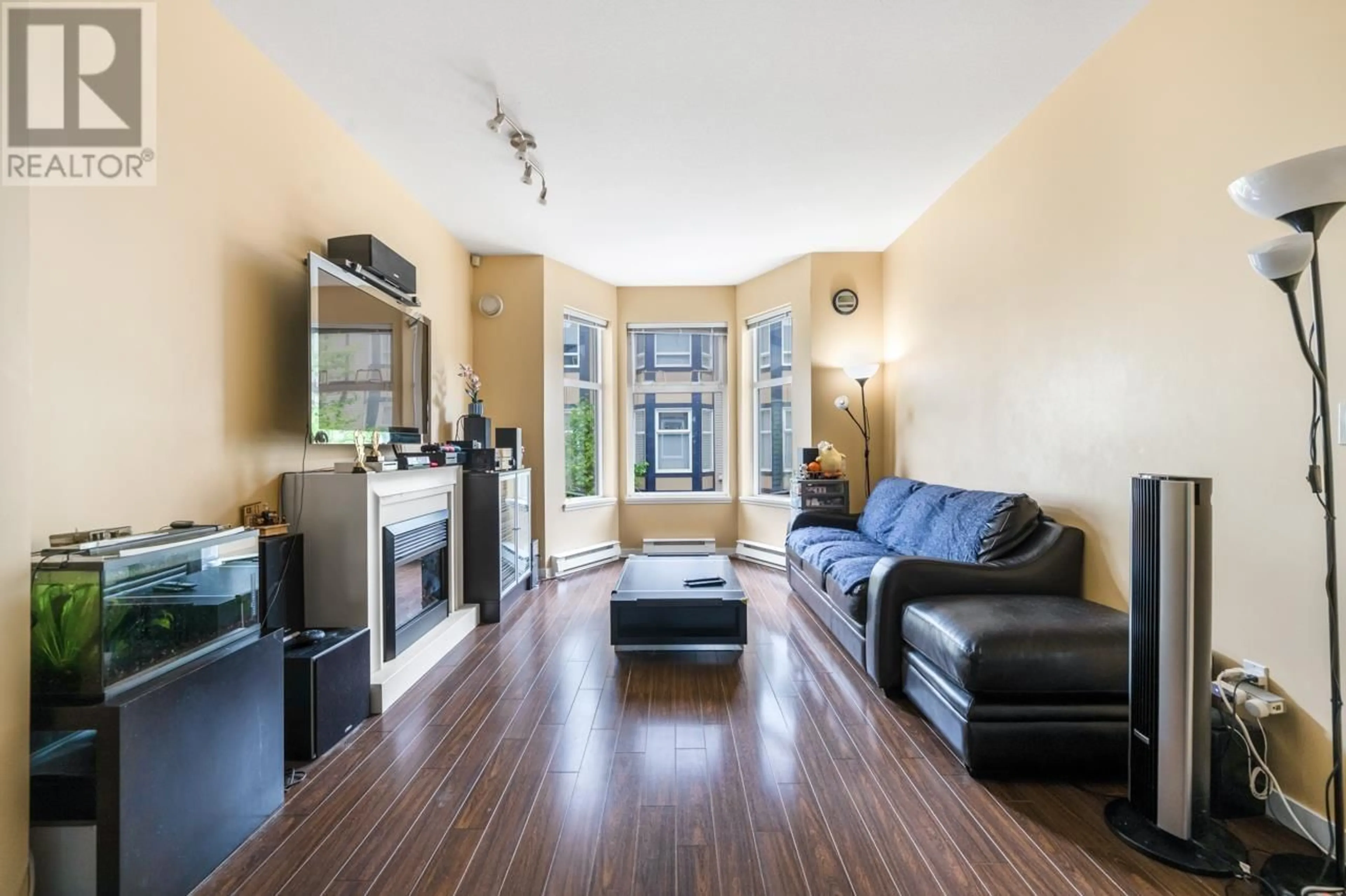 Living room with furniture, unknown for 23 - 6099 ALDER STREET, Richmond British Columbia V6Y0A8