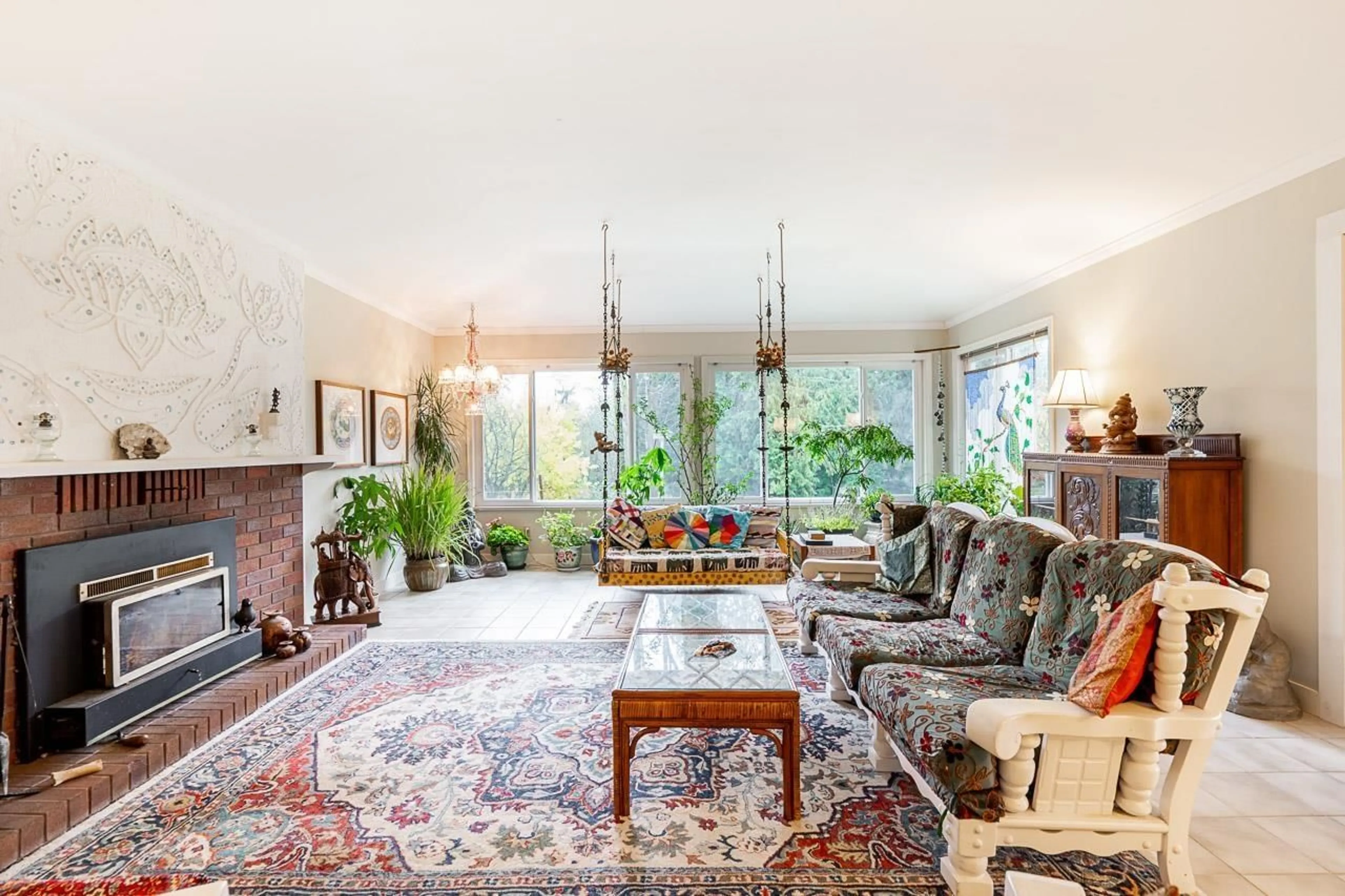Living room with furniture, unknown for 19506 3A, Surrey British Columbia V3Z9S9