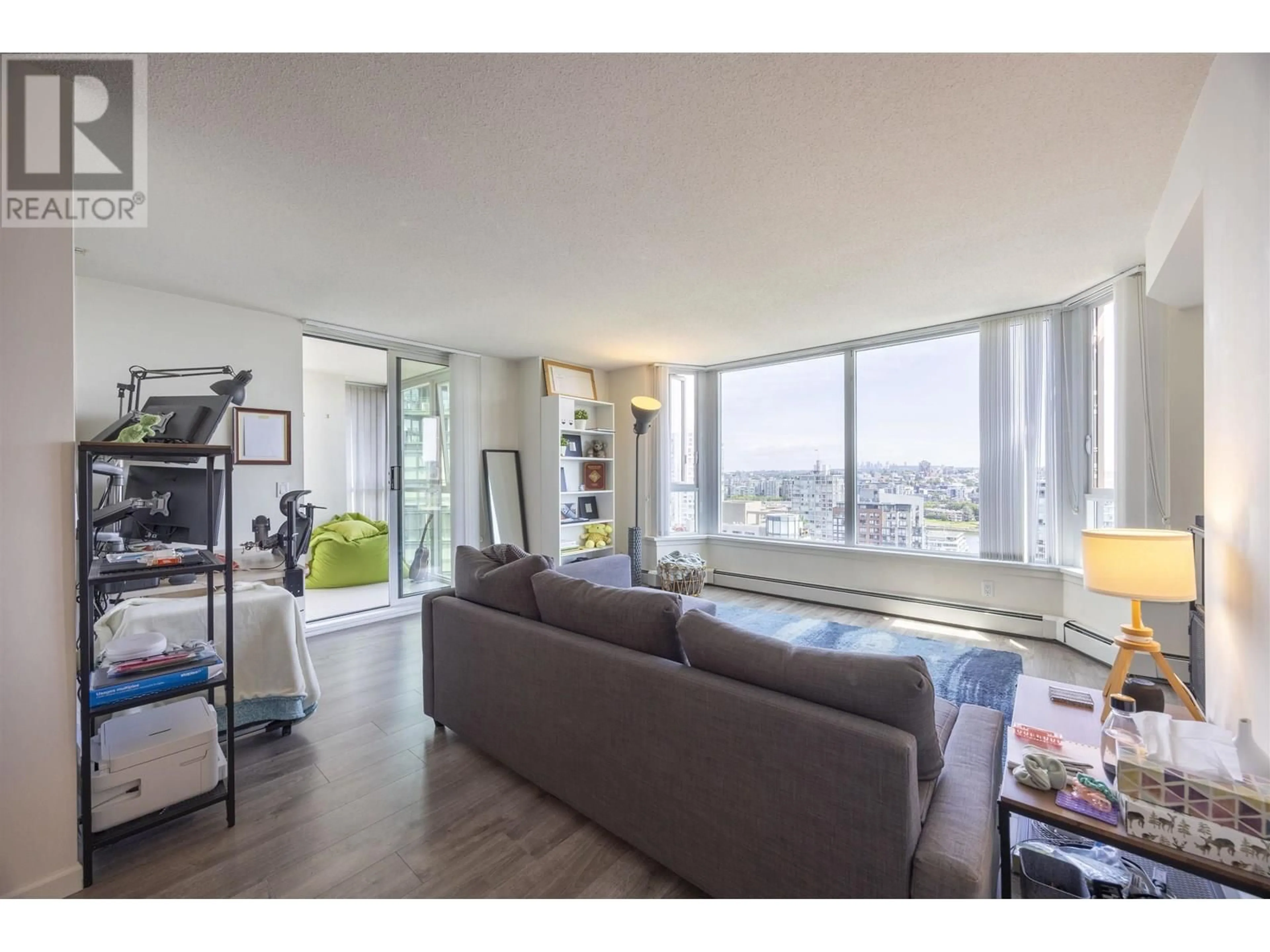 Living room with furniture, unknown for 2505 - 388 DRAKE STREET, Vancouver British Columbia V6B6A8