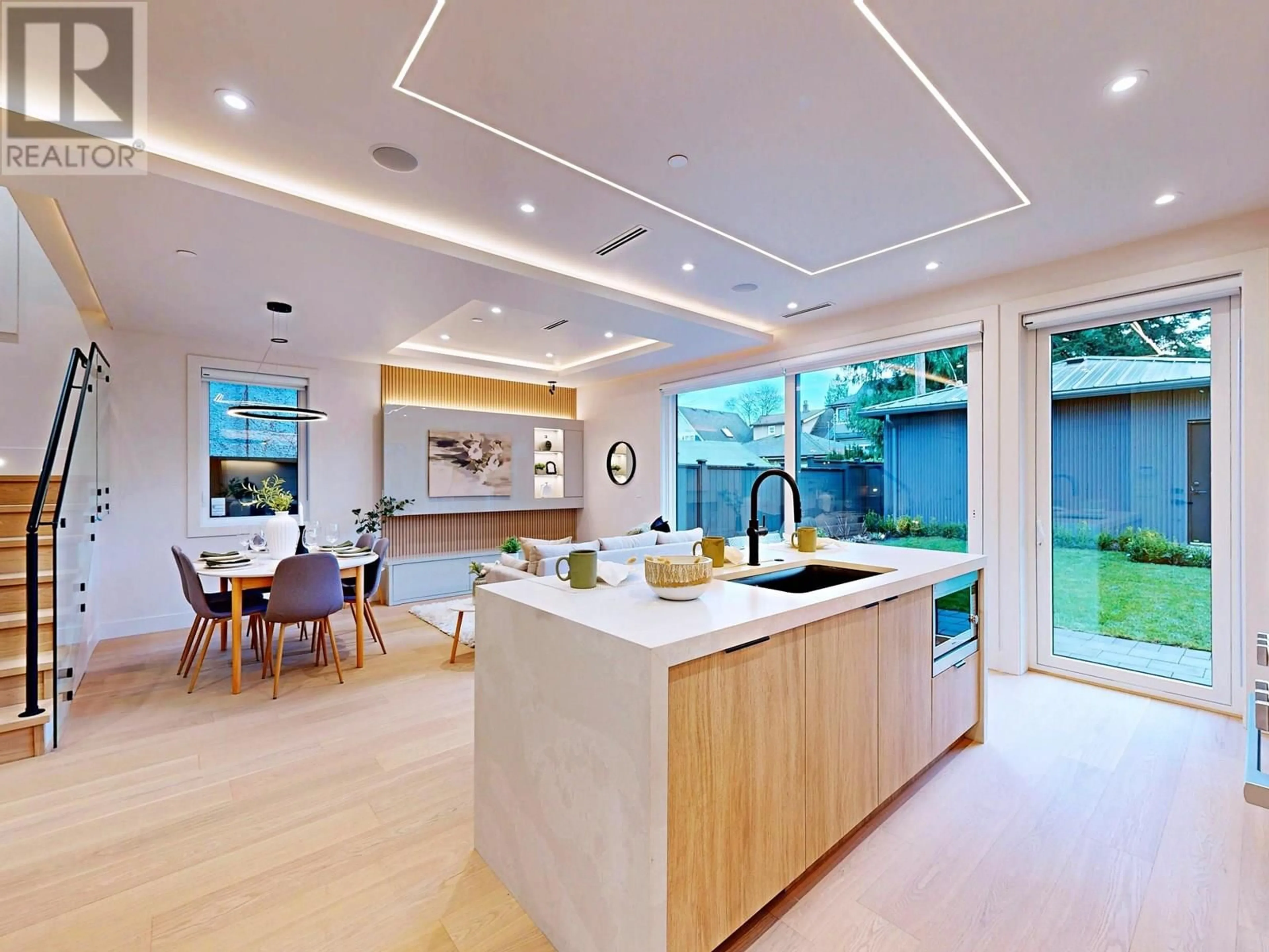 Contemporary kitchen, unknown for 2 - 3466 22ND AVENUE, Vancouver British Columbia V6S1J2