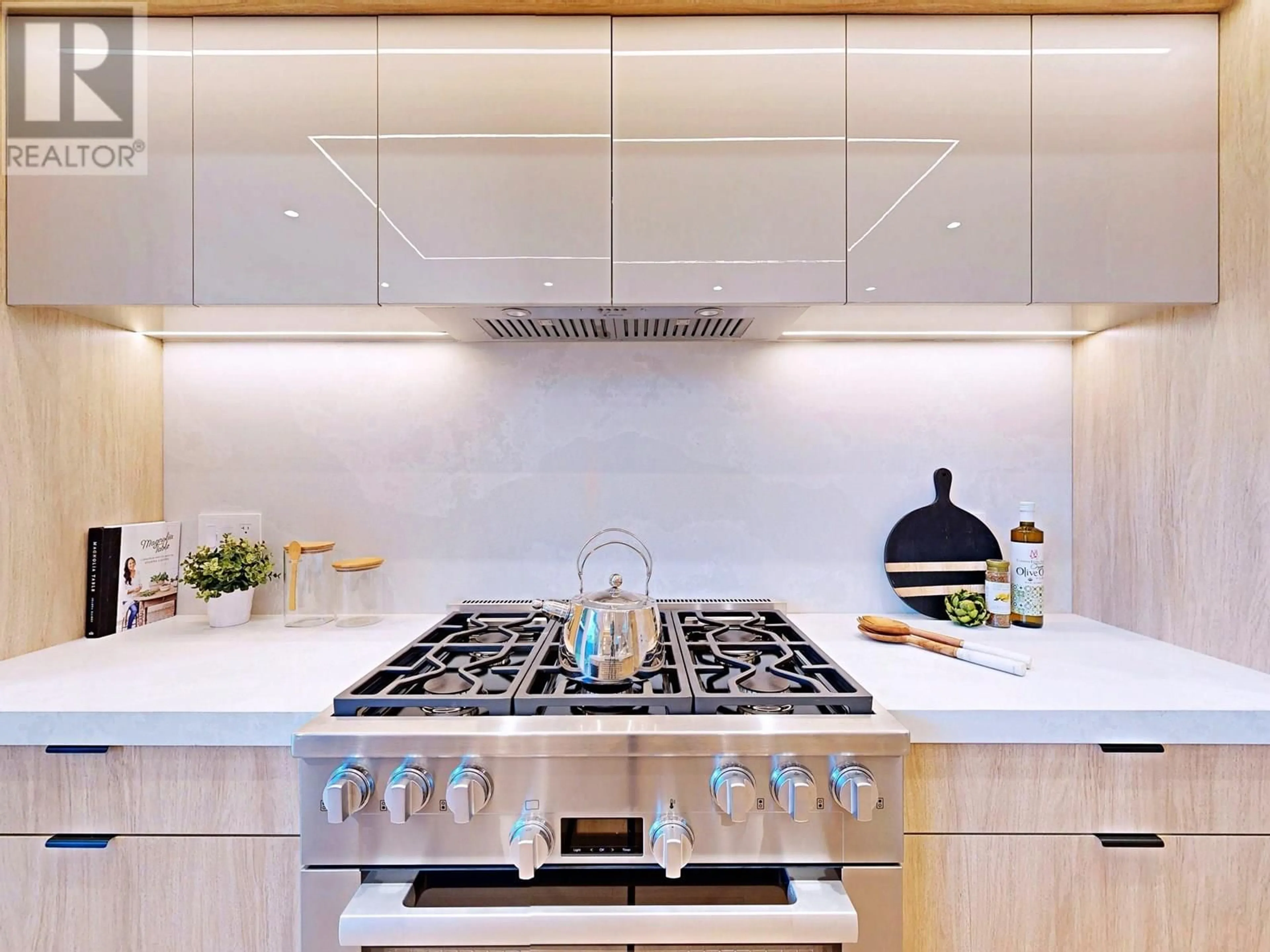 Contemporary kitchen, unknown for 2 - 3466 22ND AVENUE, Vancouver British Columbia V6S1J2