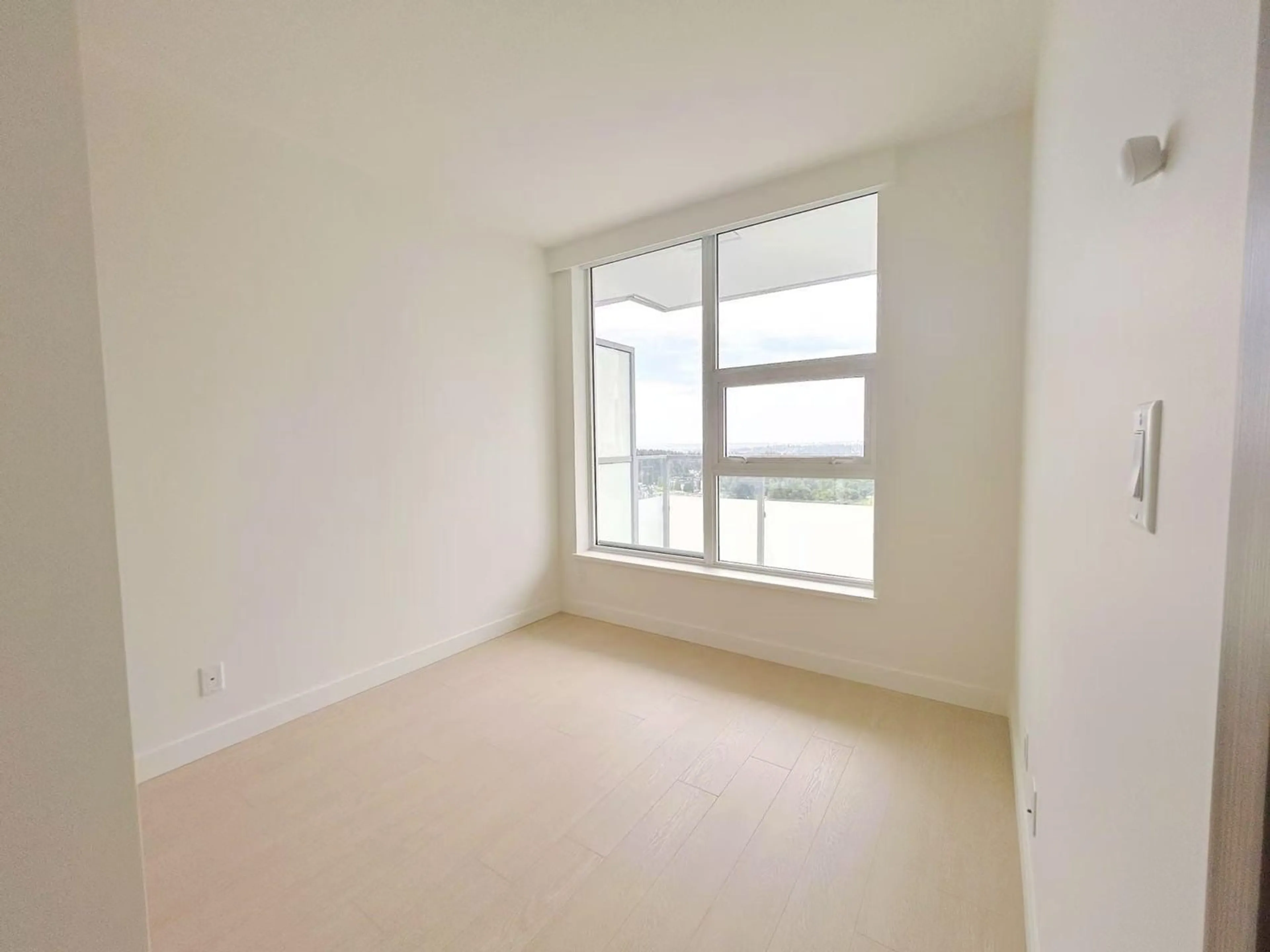 A pic of a room for 2306 - 13768 100TH, Surrey British Columbia V3T0V2