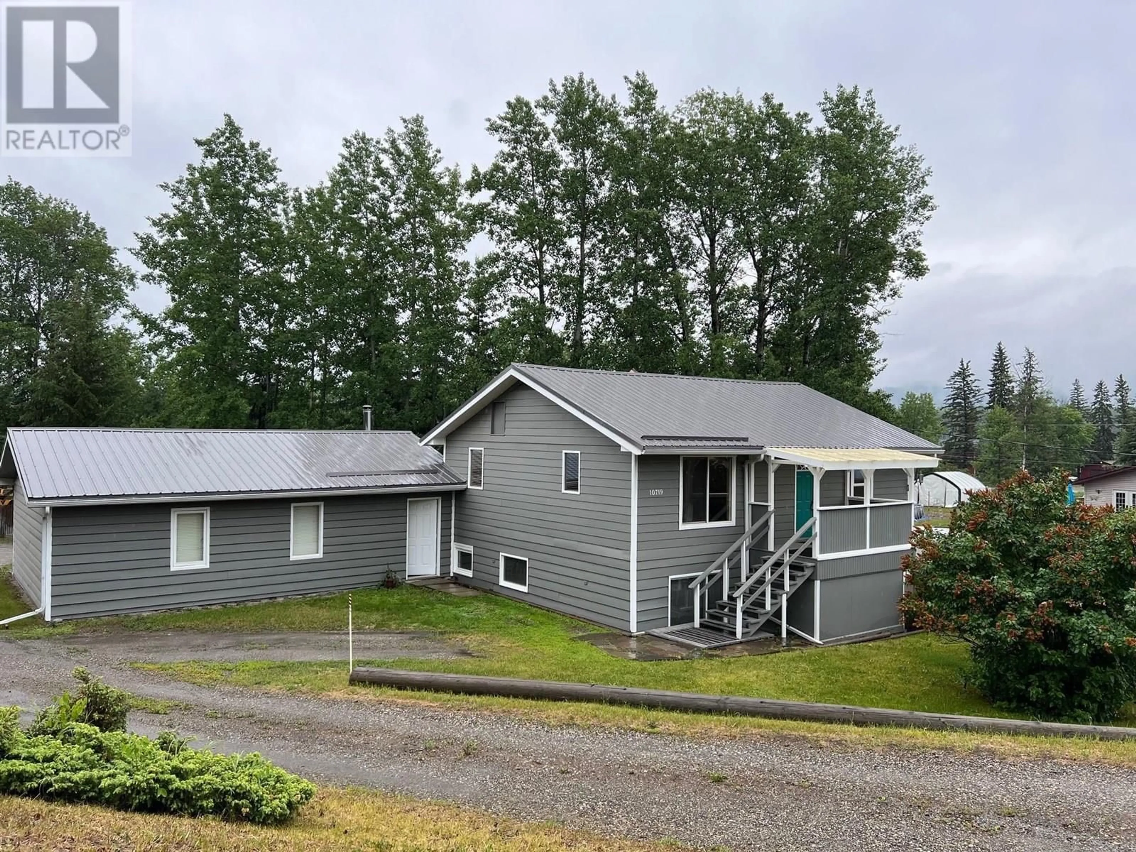 A pic from outside/outdoor area/front of a property/back of a property/a pic from drone, unknown for 10719 DR GREENE STREET, Hudsons Hope British Columbia V0C1V0