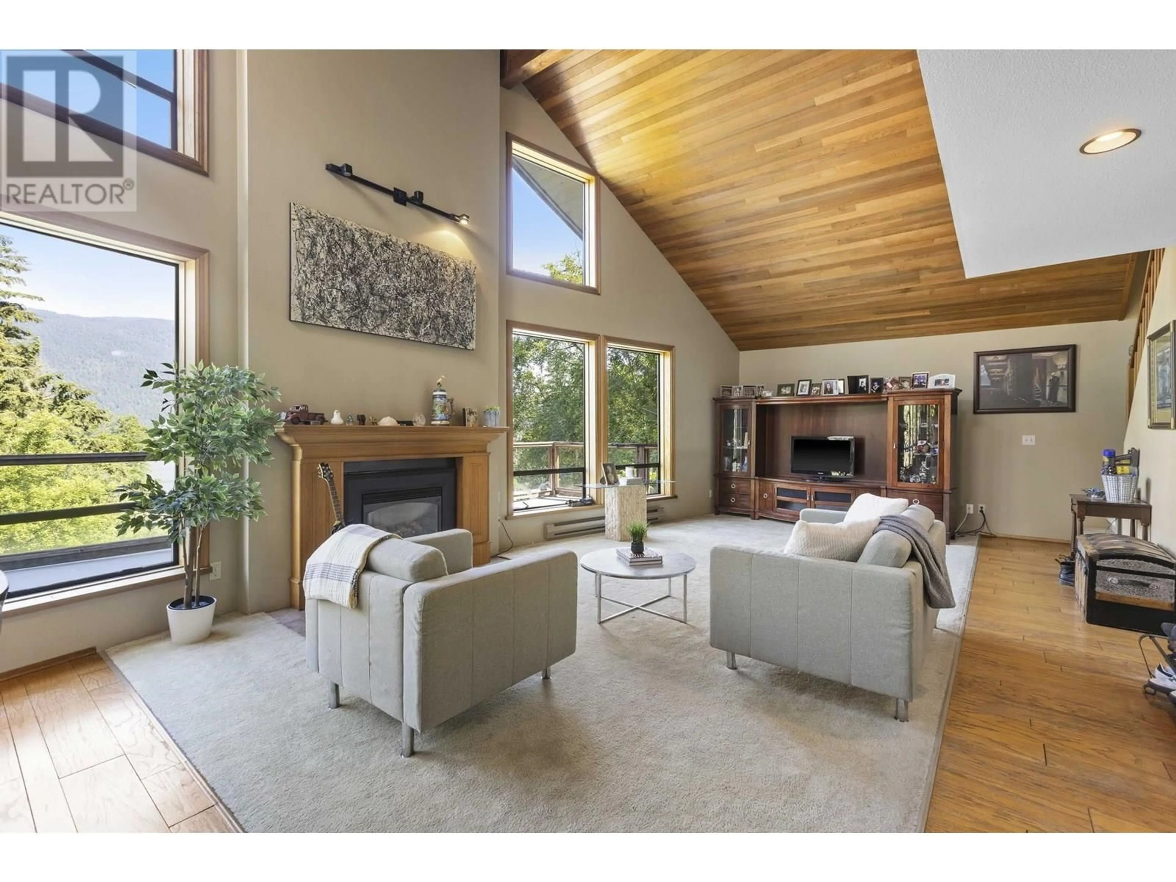 Living room with furniture, unknown for 3456 MAIN AVENUE, Belcarra British Columbia V3H4R3