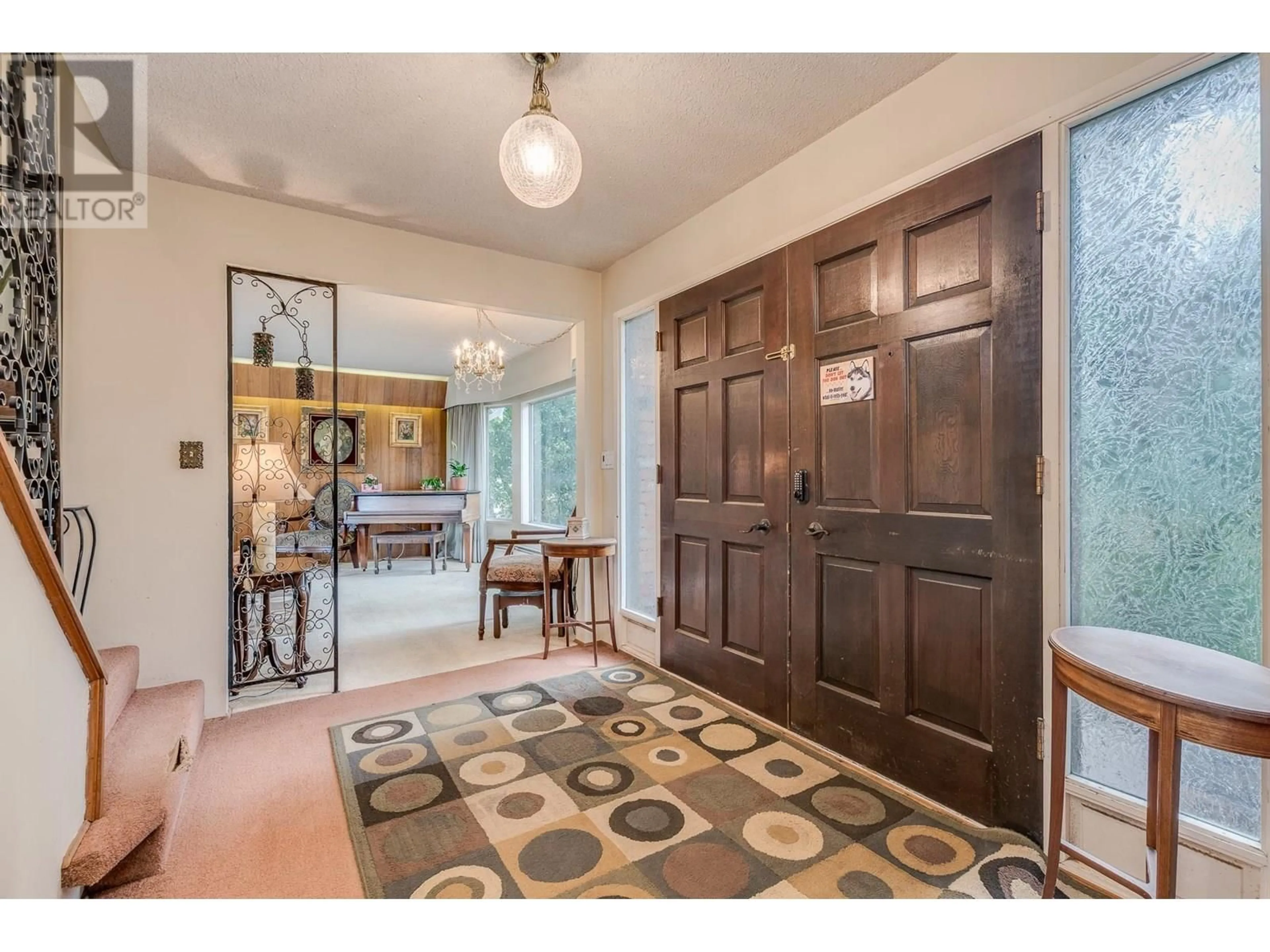 Indoor entryway for 1076 WALALEE DRIVE, Delta British Columbia V4M2L8