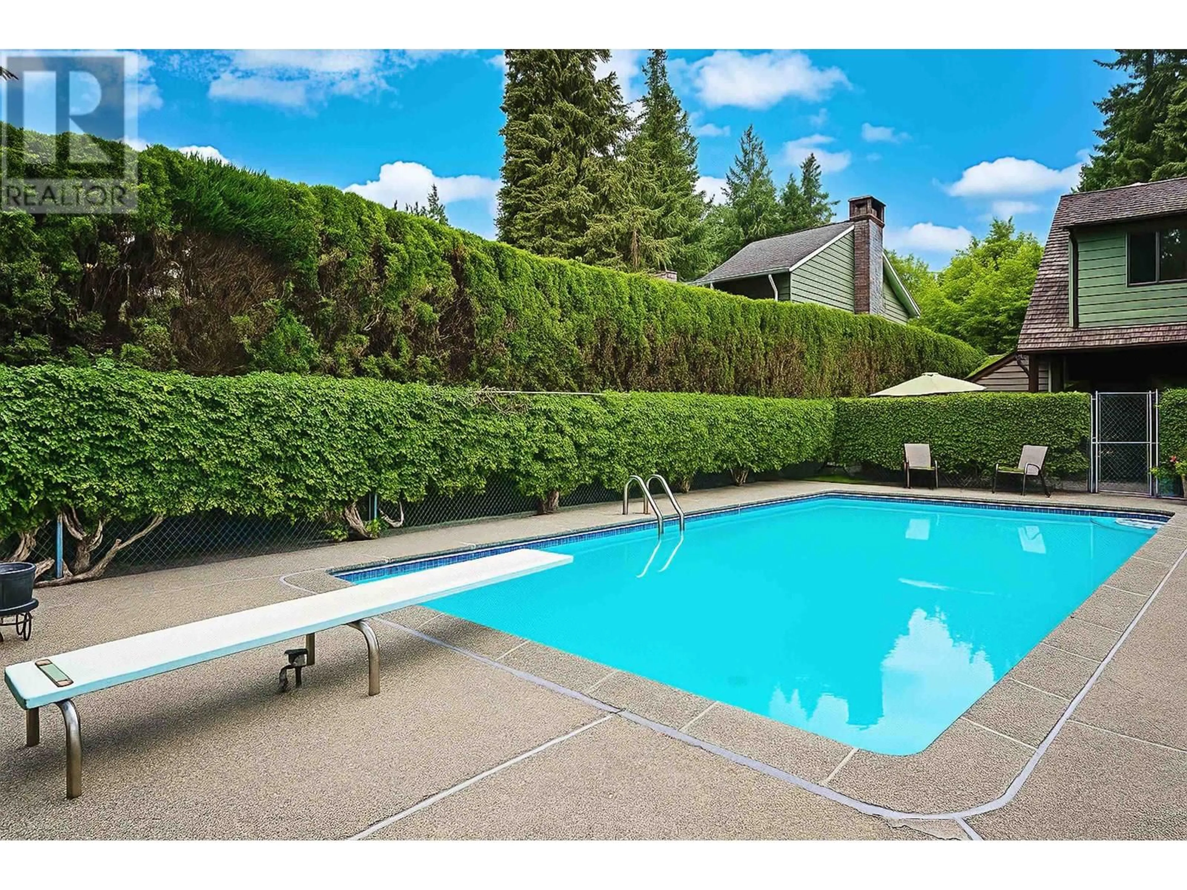 Pool for 408 ASHLEY STREET, Coquitlam British Columbia V3K4B3