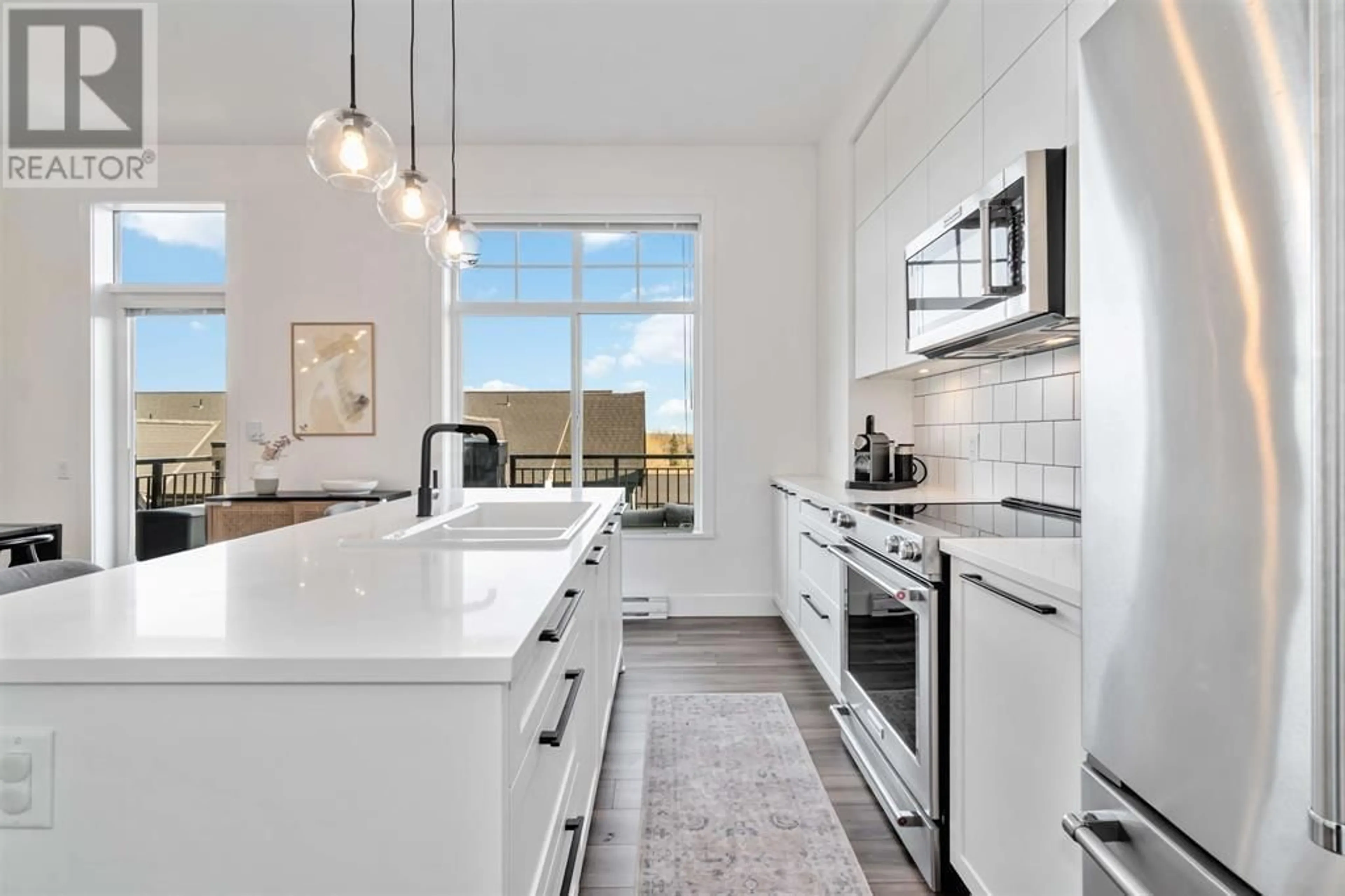 Open concept kitchen, ceramic/tile floor for 40 - 3552 VICTORIA DRIVE, Coquitlam British Columbia V3E0N7