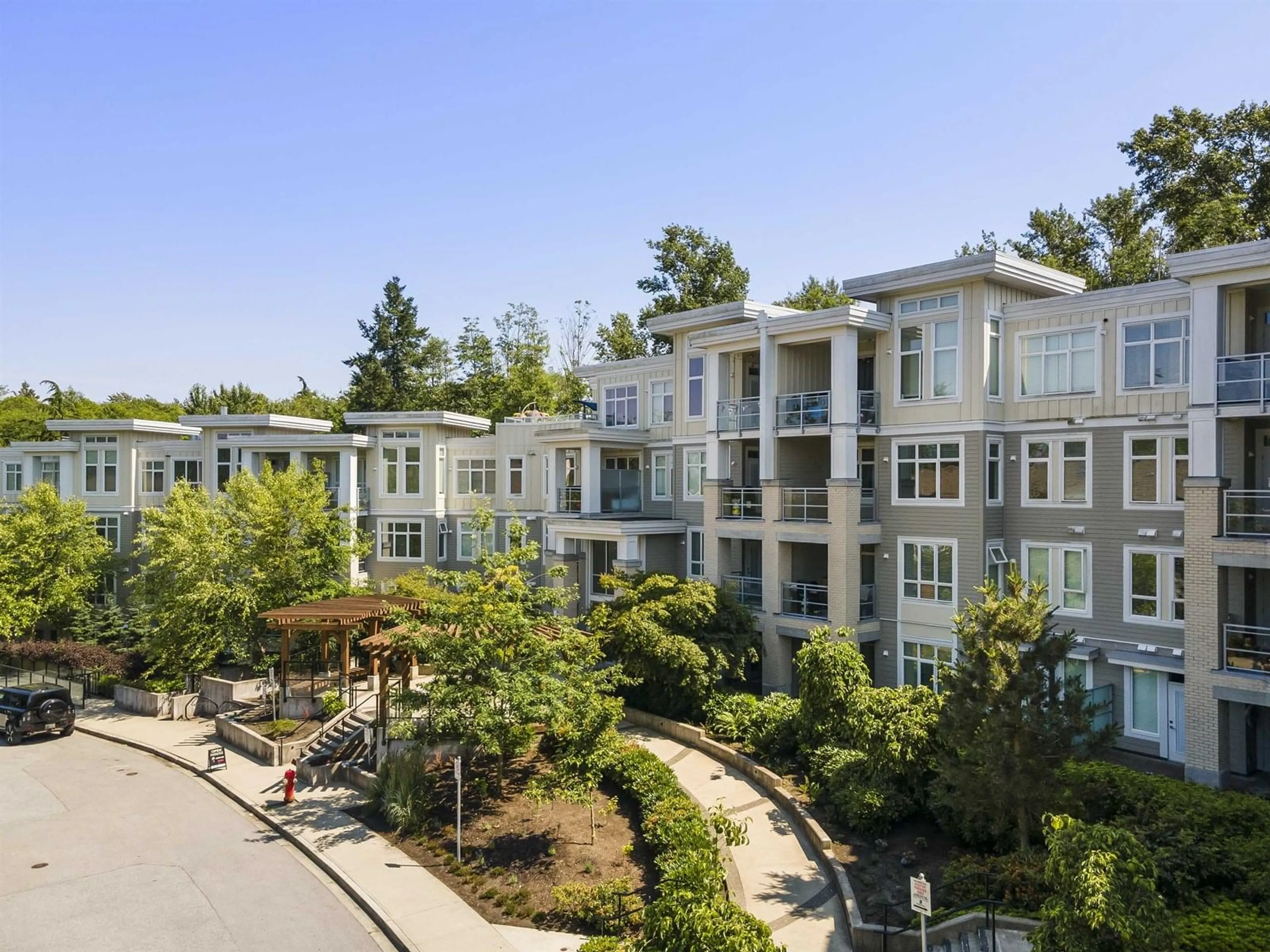 A pic from outside/outdoor area/front of a property/back of a property/a pic from drone, city buildings view from balcony for 509 - 15436 31, Surrey British Columbia V3Z1H3