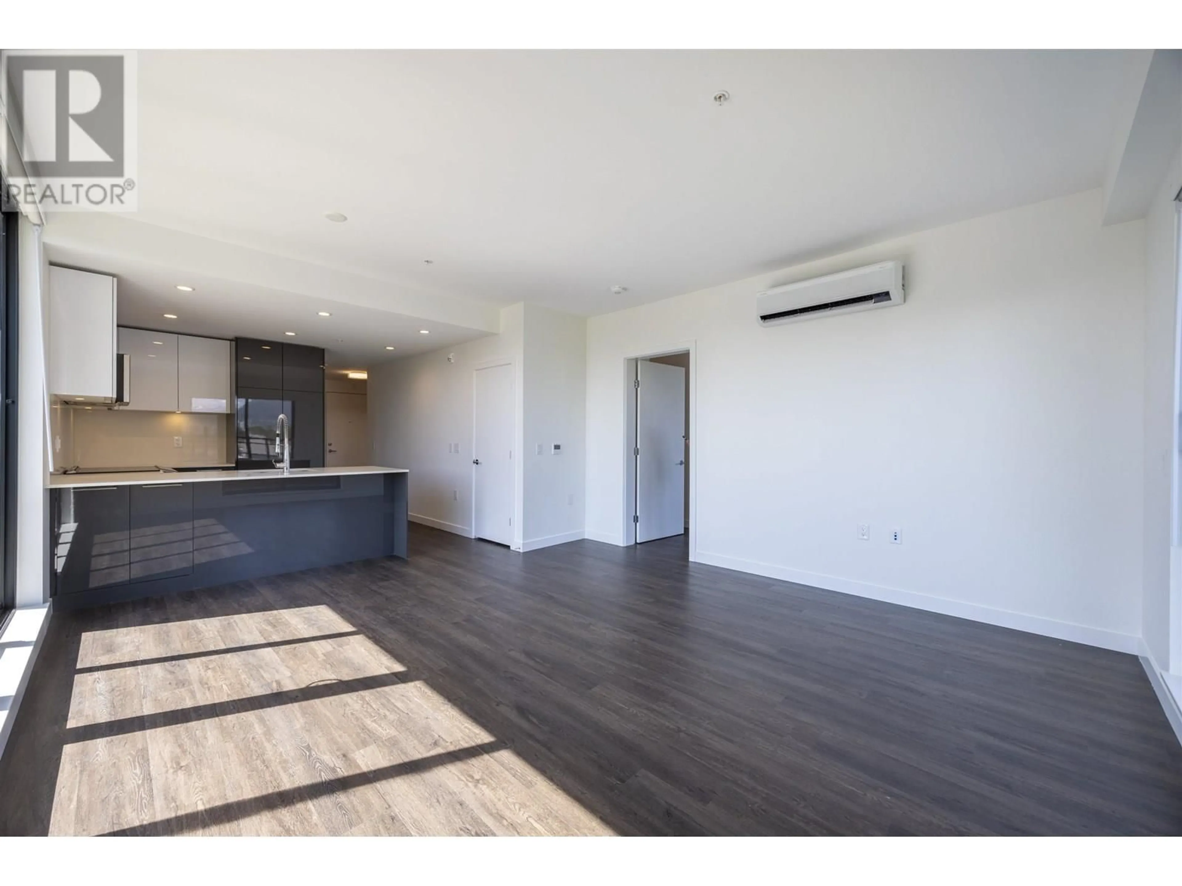 A pic of a room for 601 - 2446 SHAUGHNESSY STREET, Port Coquitlam British Columbia V3C3E5