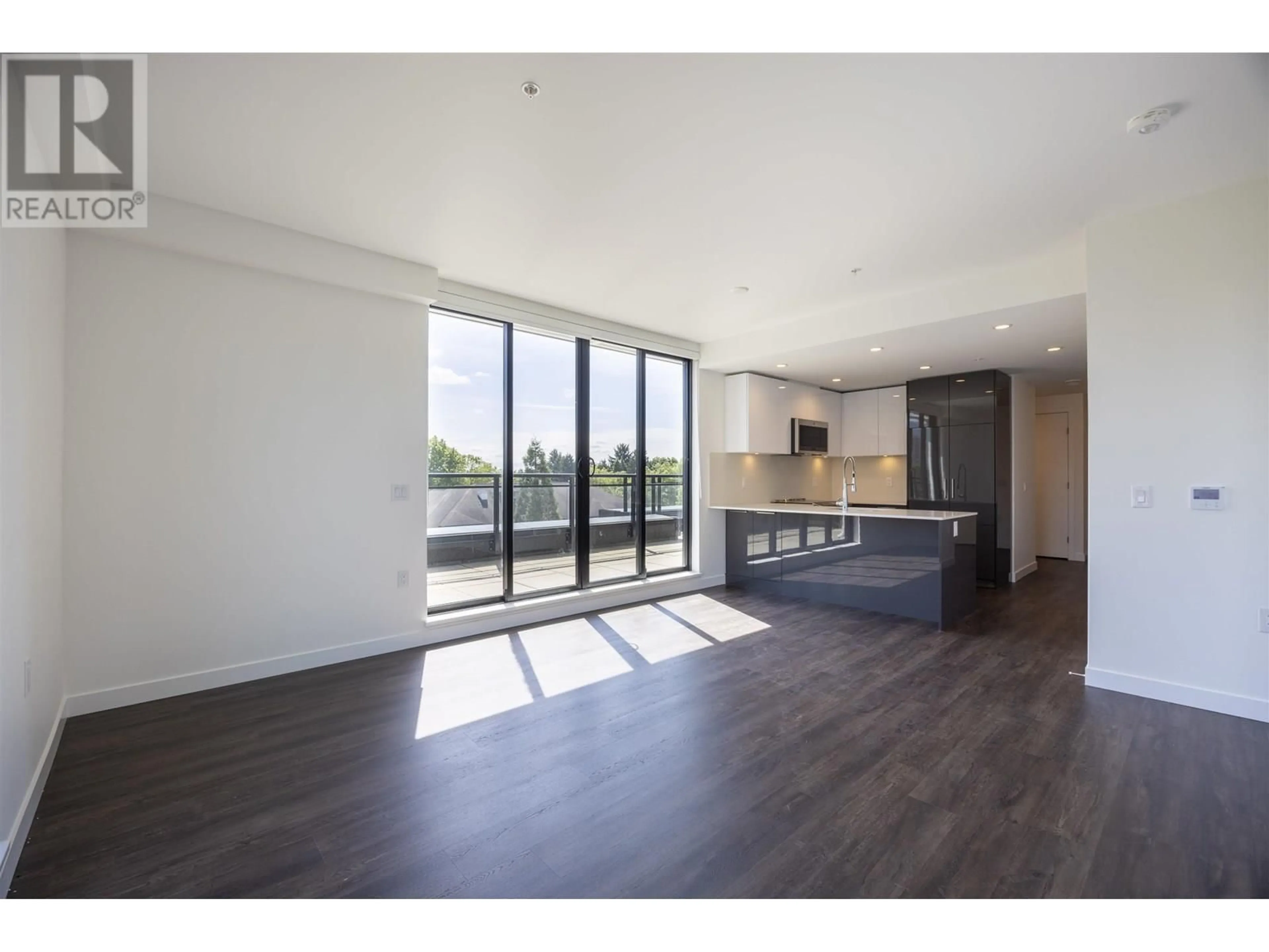 Open concept kitchen, unknown for 601 - 2446 SHAUGHNESSY STREET, Port Coquitlam British Columbia V3C3E5