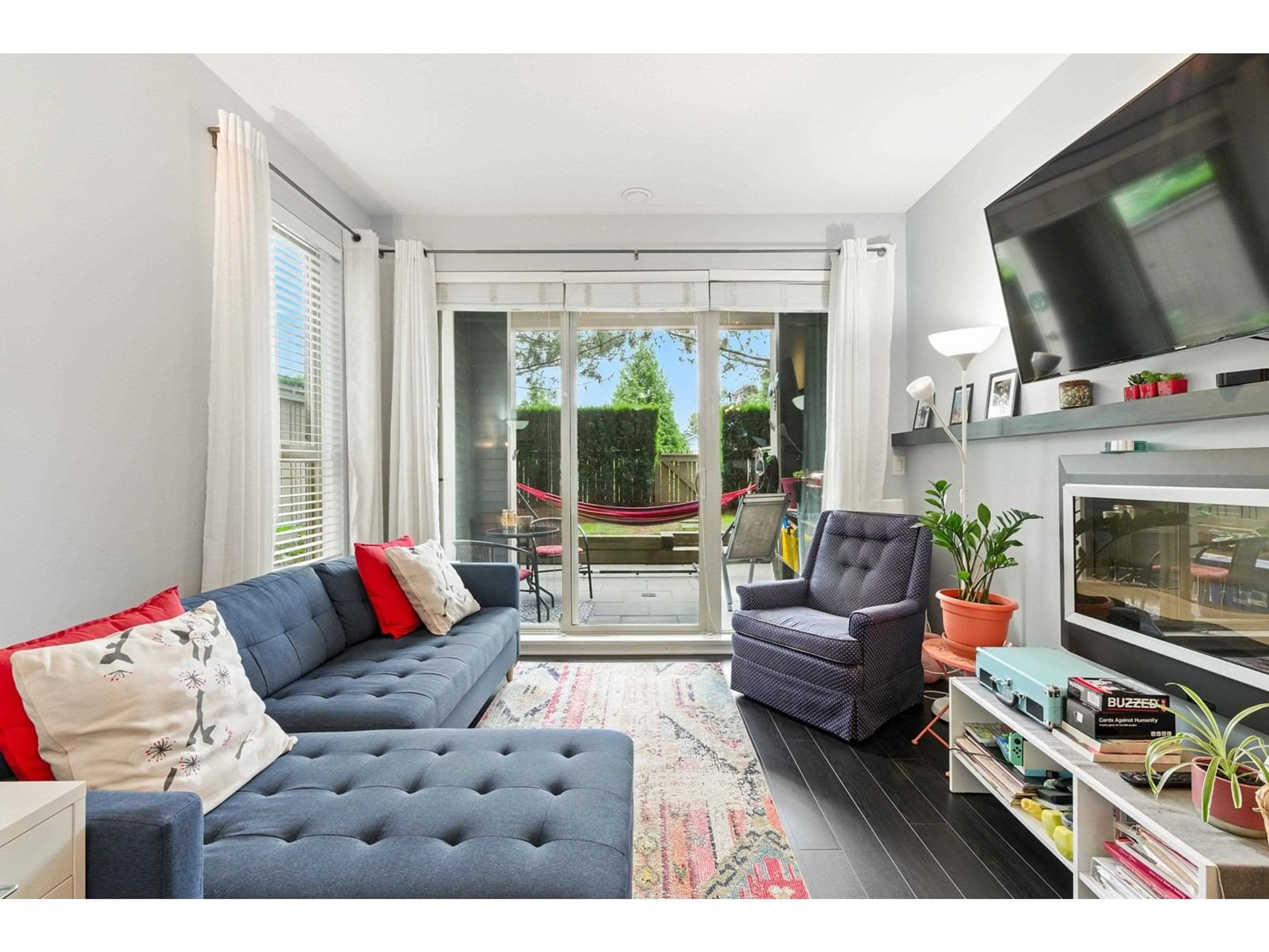 Living room with furniture, unknown for 130 - 5655 210A, Langley British Columbia V3A0G4