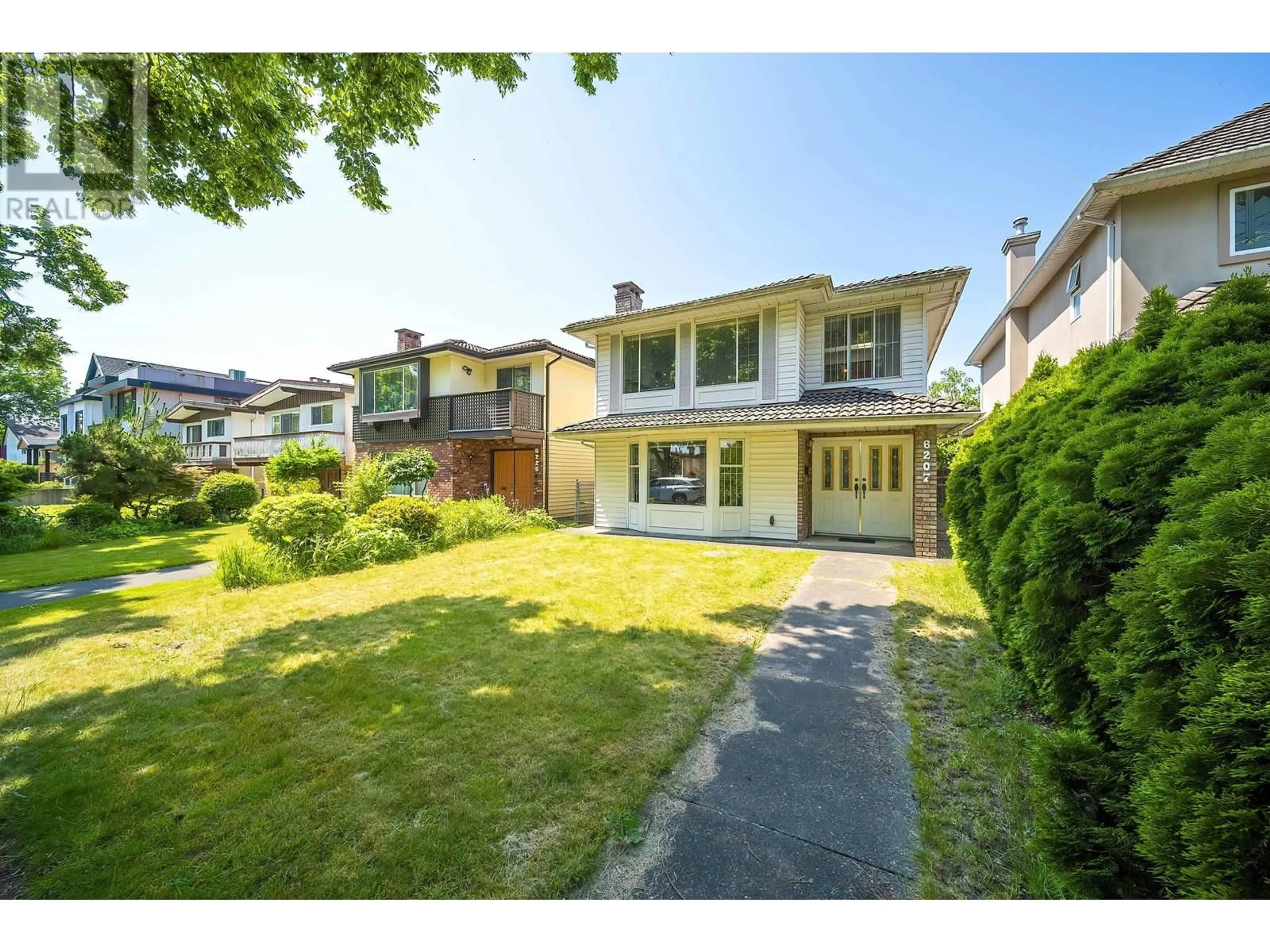 A pic from outside/outdoor area/front of a property/back of a property/a pic from drone, street for 6207 WINDSOR STREET, Vancouver British Columbia V5W3J2