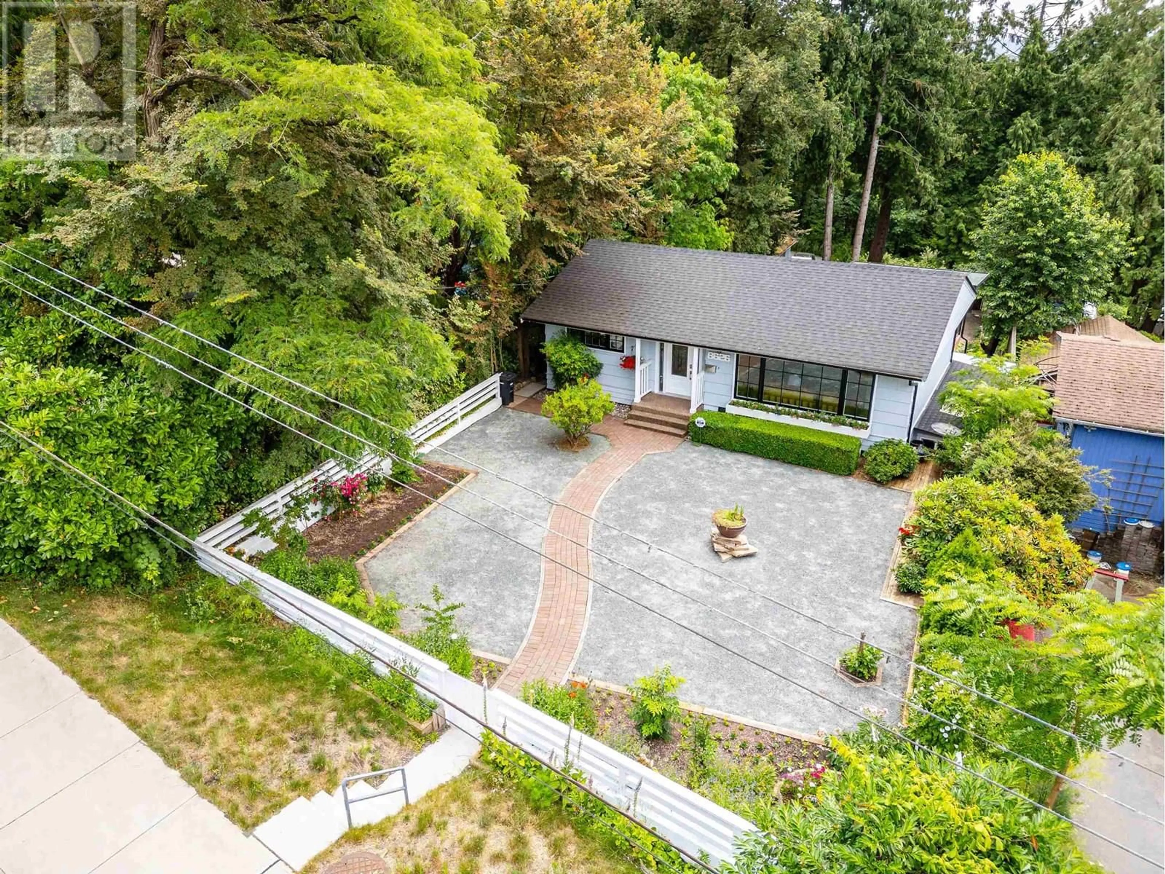 A pic from outside/outdoor area/front of a property/back of a property/a pic from drone, street for 8626 GILLEY AVENUE, Burnaby British Columbia V5J4Y5