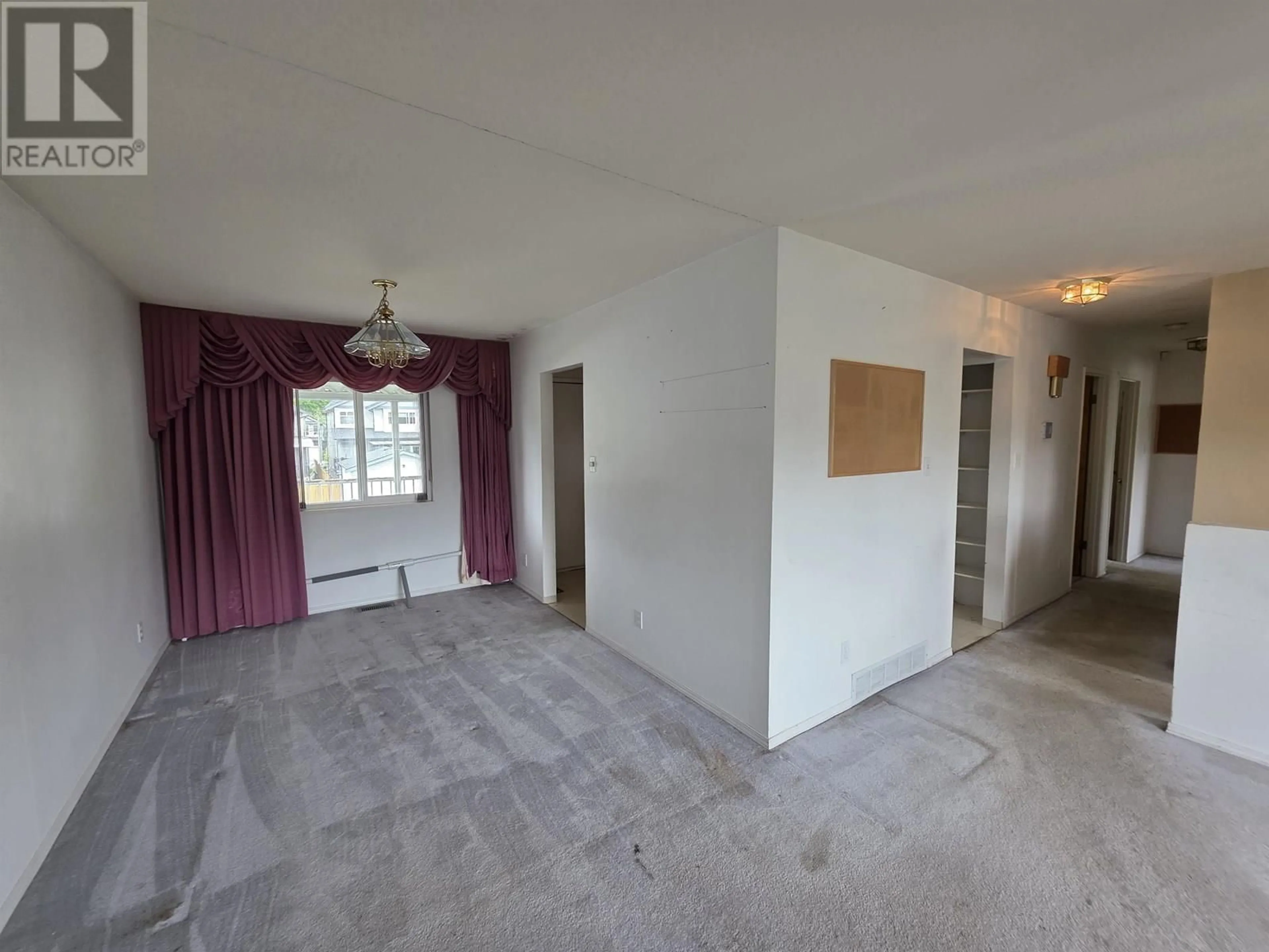 A pic of a room for 3141 JERVIS STREET, Port Coquitlam British Columbia V3C3H6
