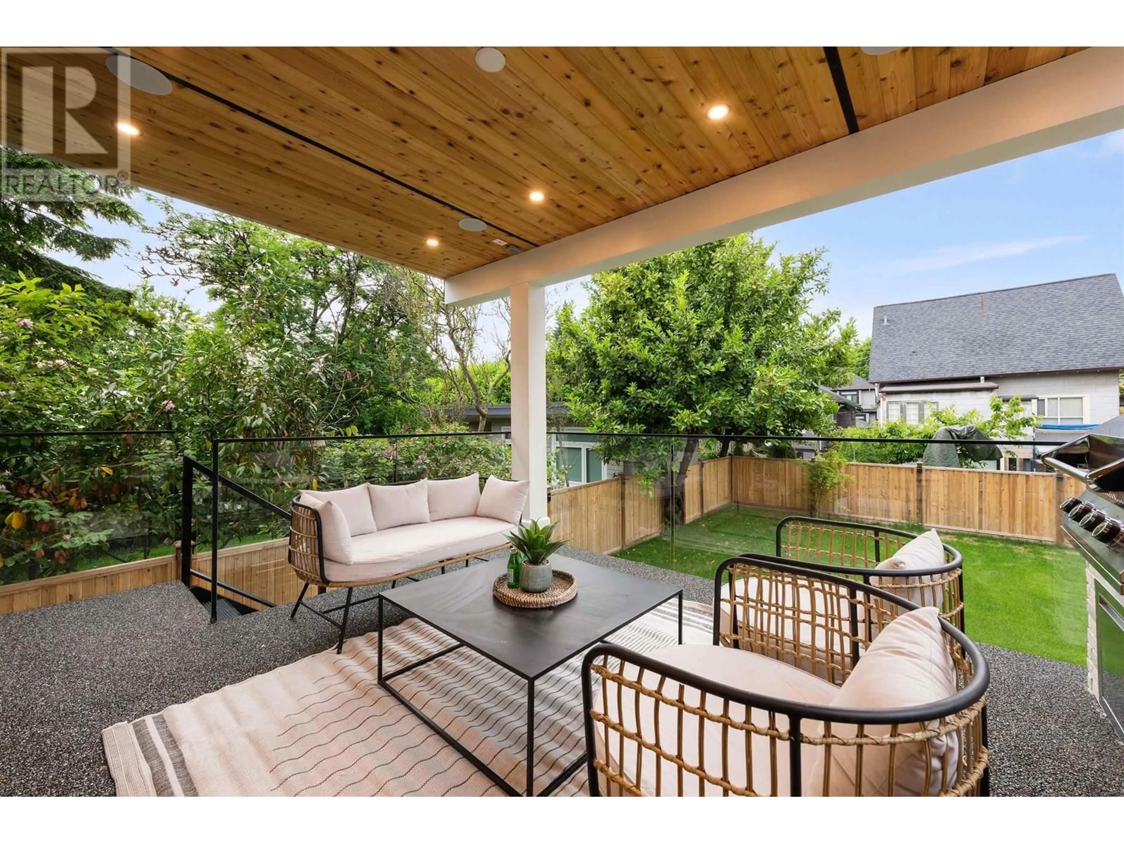 Patio, street for 2 - 65 KING EDWARD AVENUE, Vancouver British Columbia V5V2B8