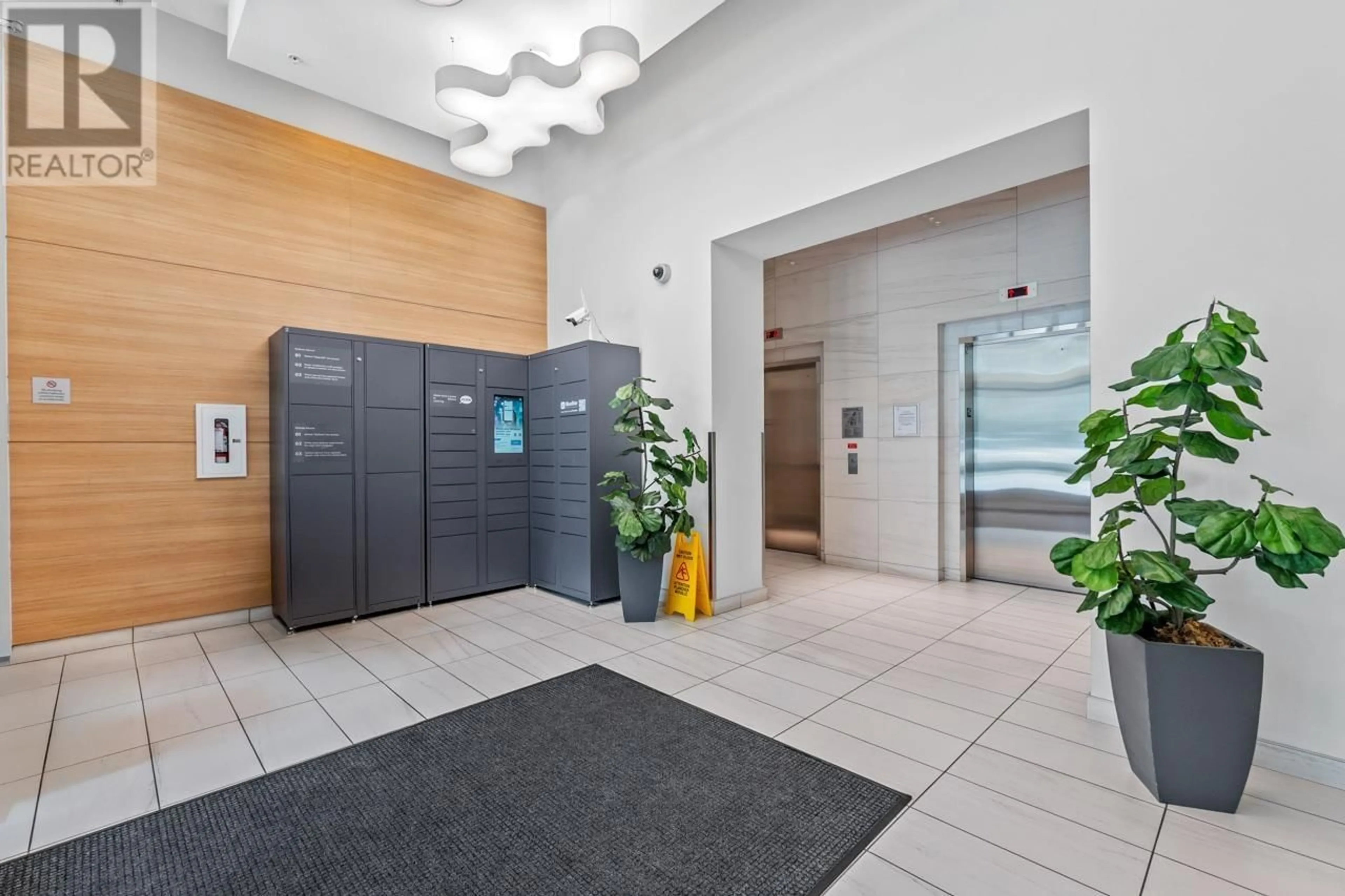 Indoor foyer for 807 - 5470 ORMIDALE STREET, Vancouver British Columbia V5R0G6
