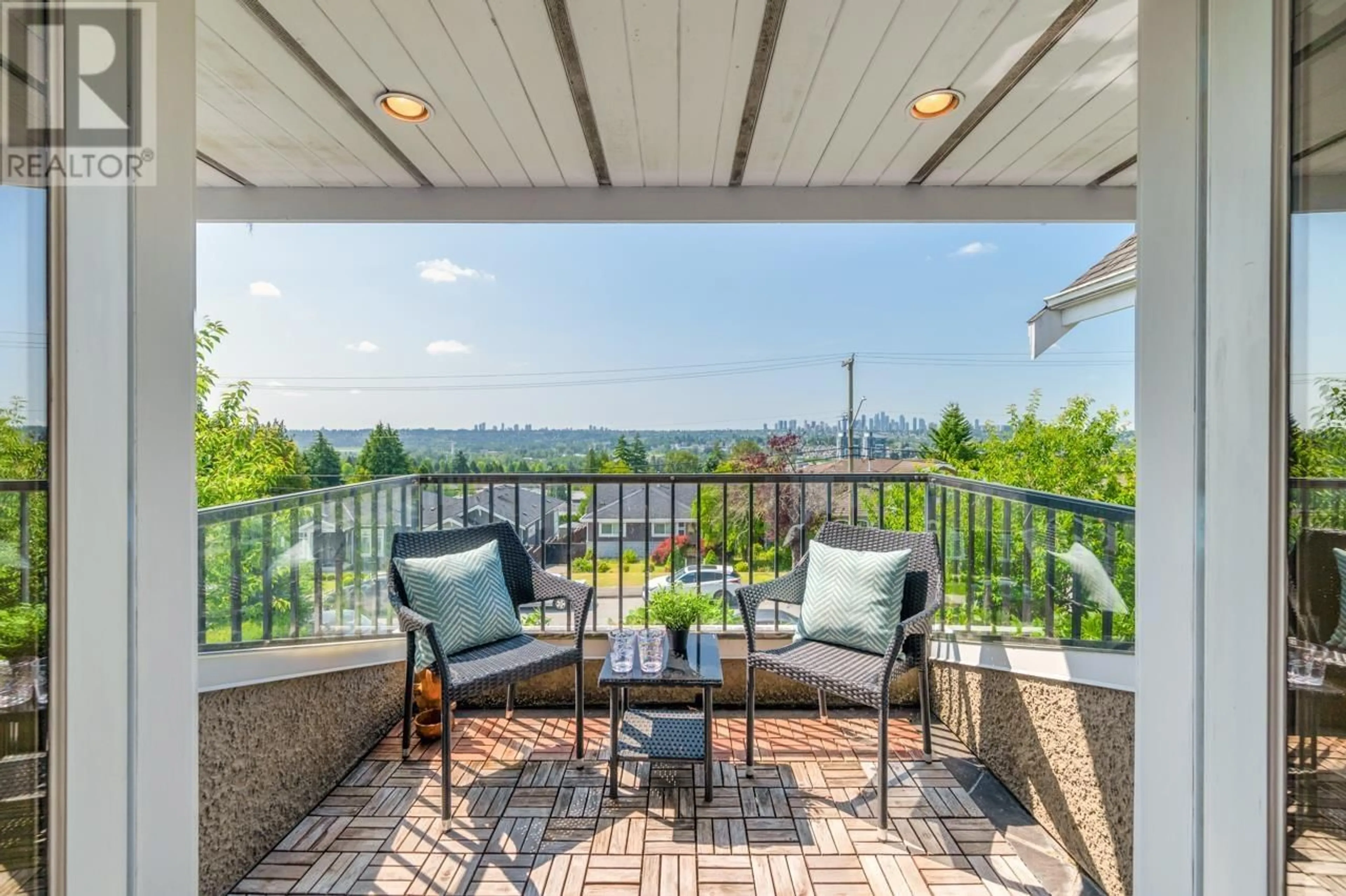 Patio, water/lake/river/ocean view for 5953 KITCHENER STREET, Burnaby British Columbia V5B2J3