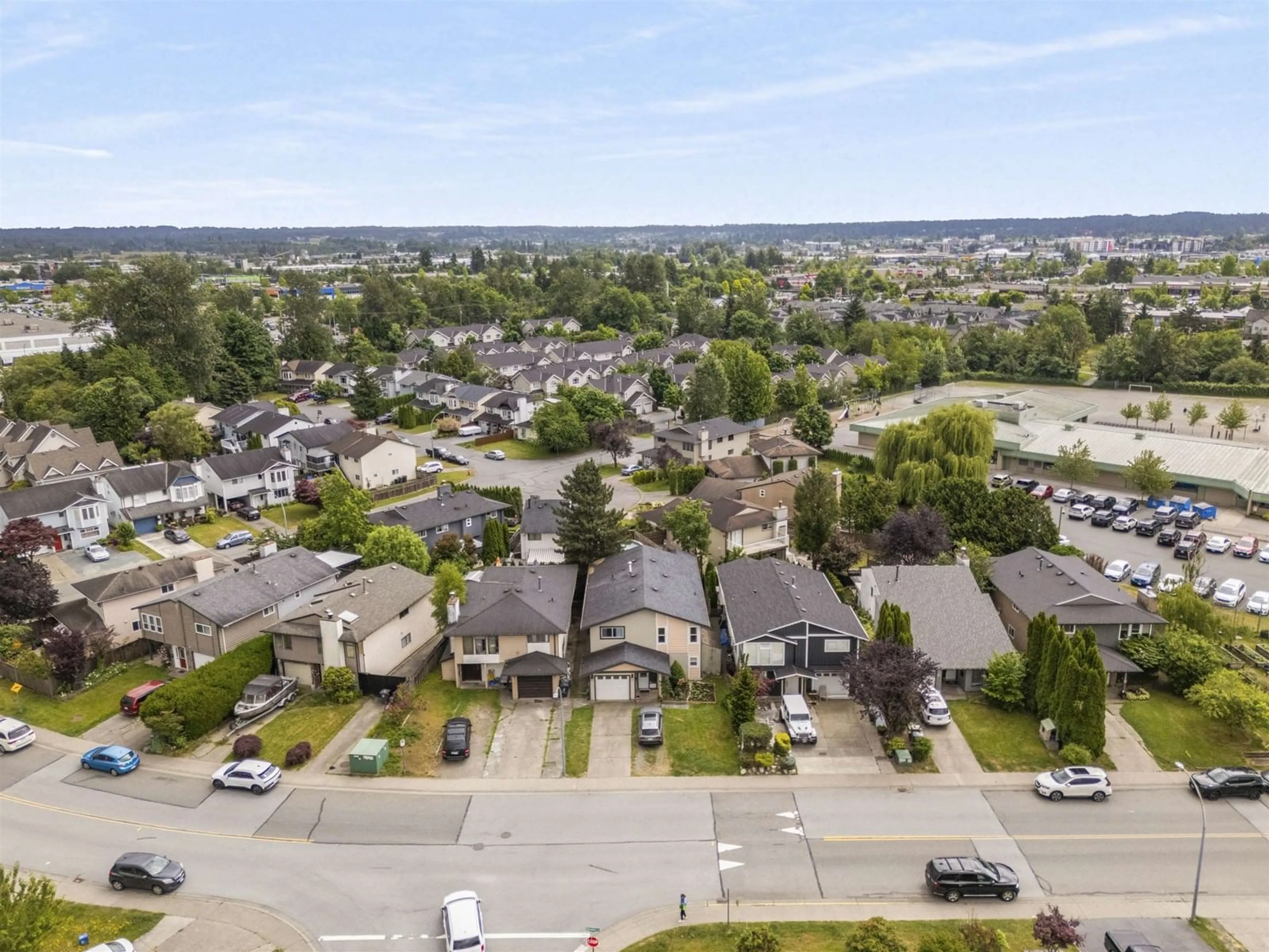 A pic from outside/outdoor area/front of a property/back of a property/a pic from drone, unknown for 2262 WILLOUGHBY, Langley British Columbia V2Y1C1