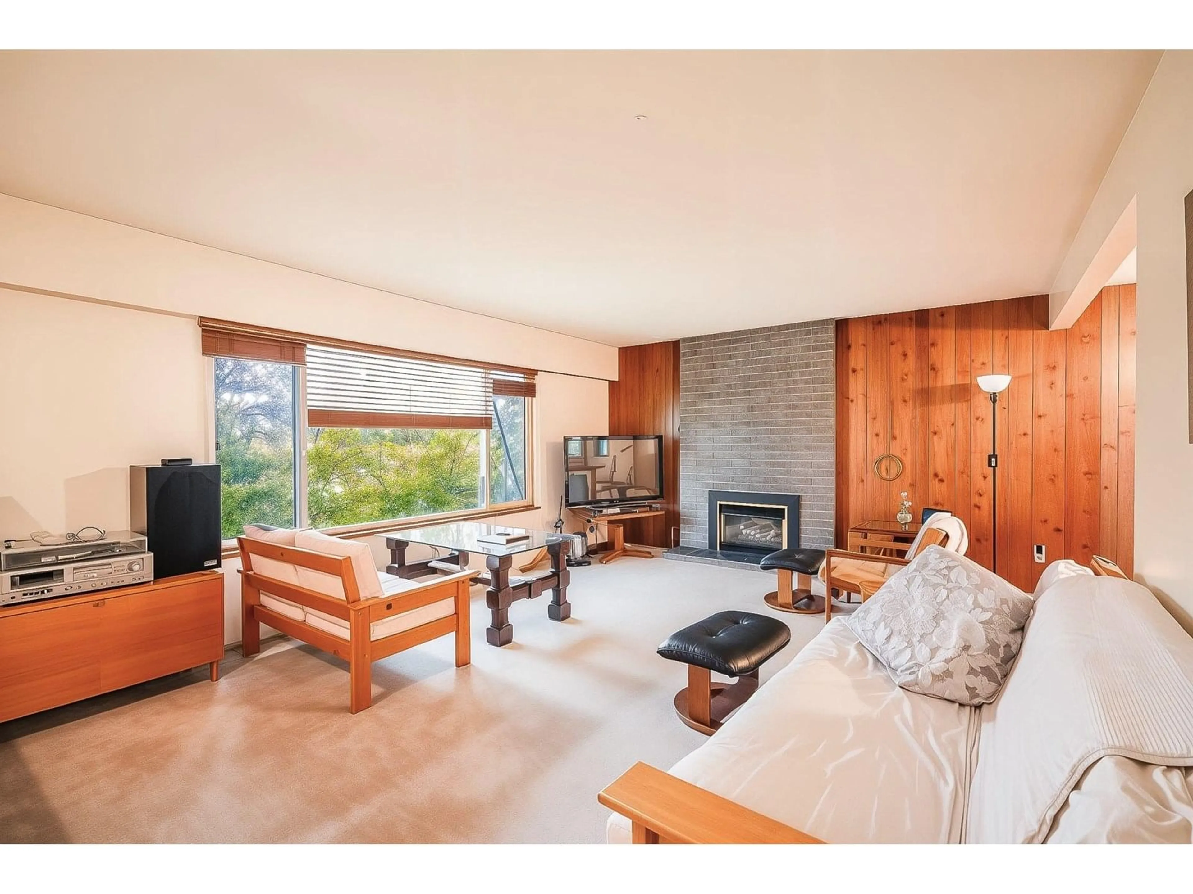 Living room with furniture, unknown for 7165 115, Delta British Columbia V4E1X8