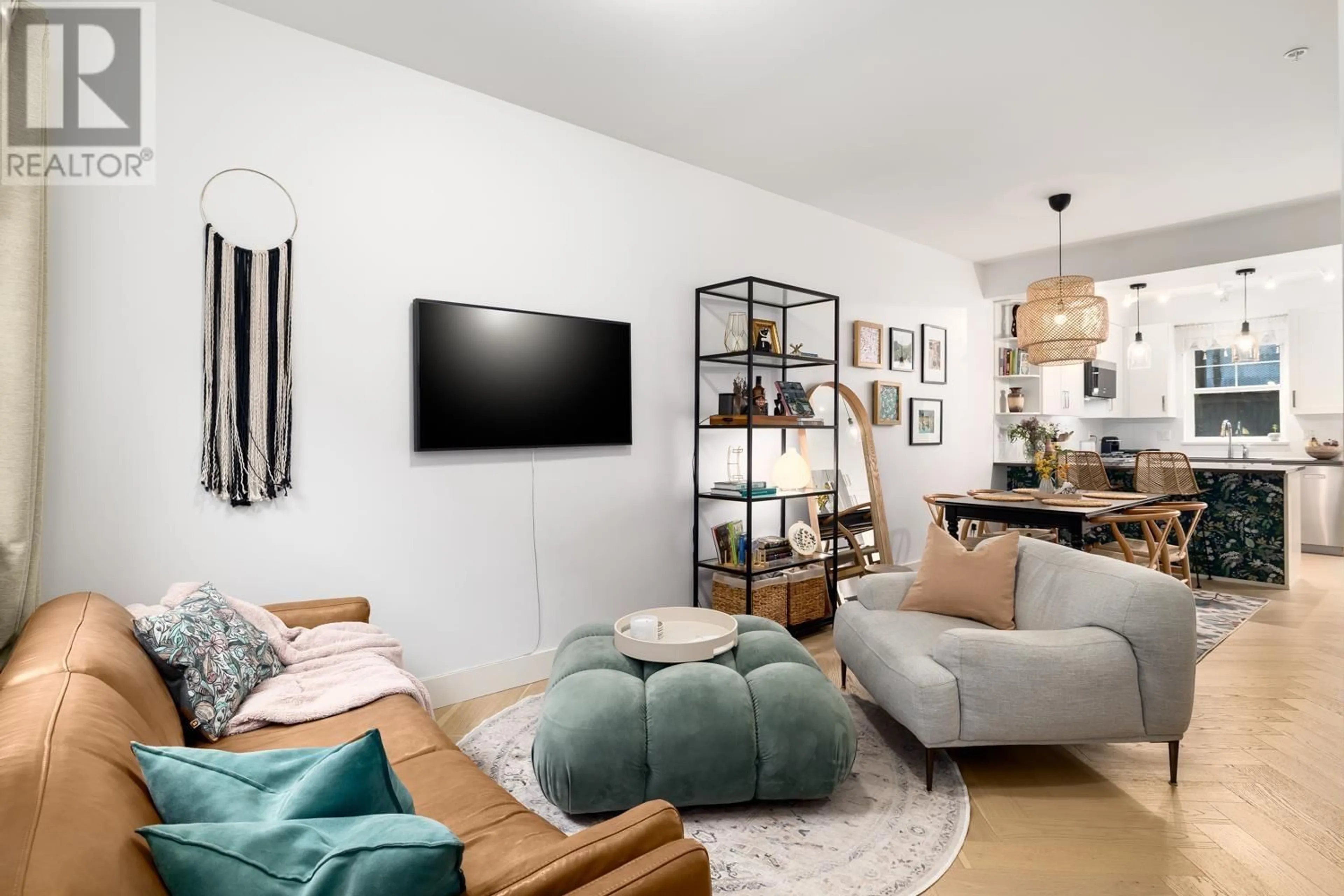 Living room with furniture, unknown for 1829 CHARLES STREET, Vancouver British Columbia V5L0B2