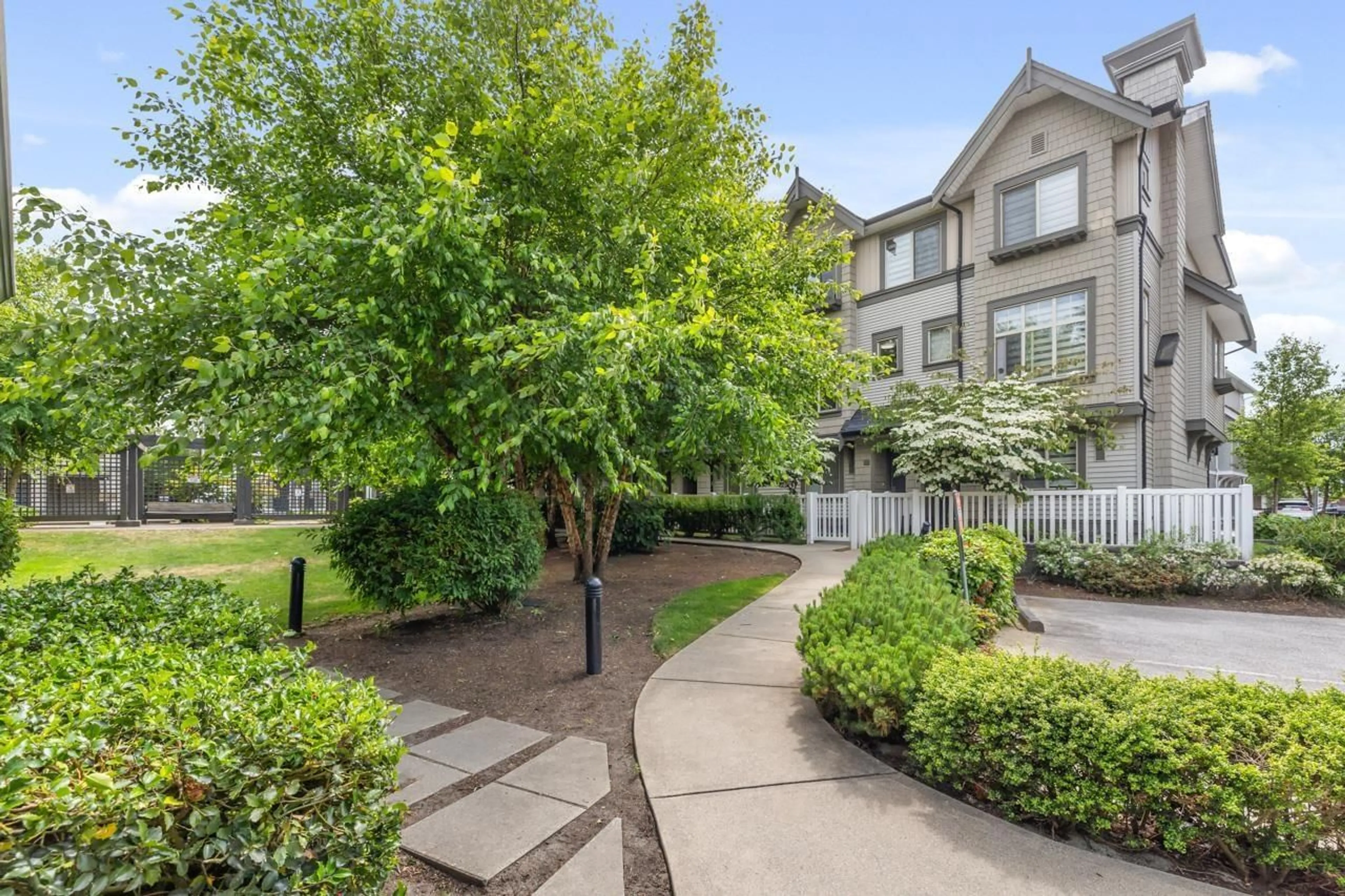 Patio, street for 53 - 31098 WESTRIDGE, Abbotsford British Columbia V2T0C2
