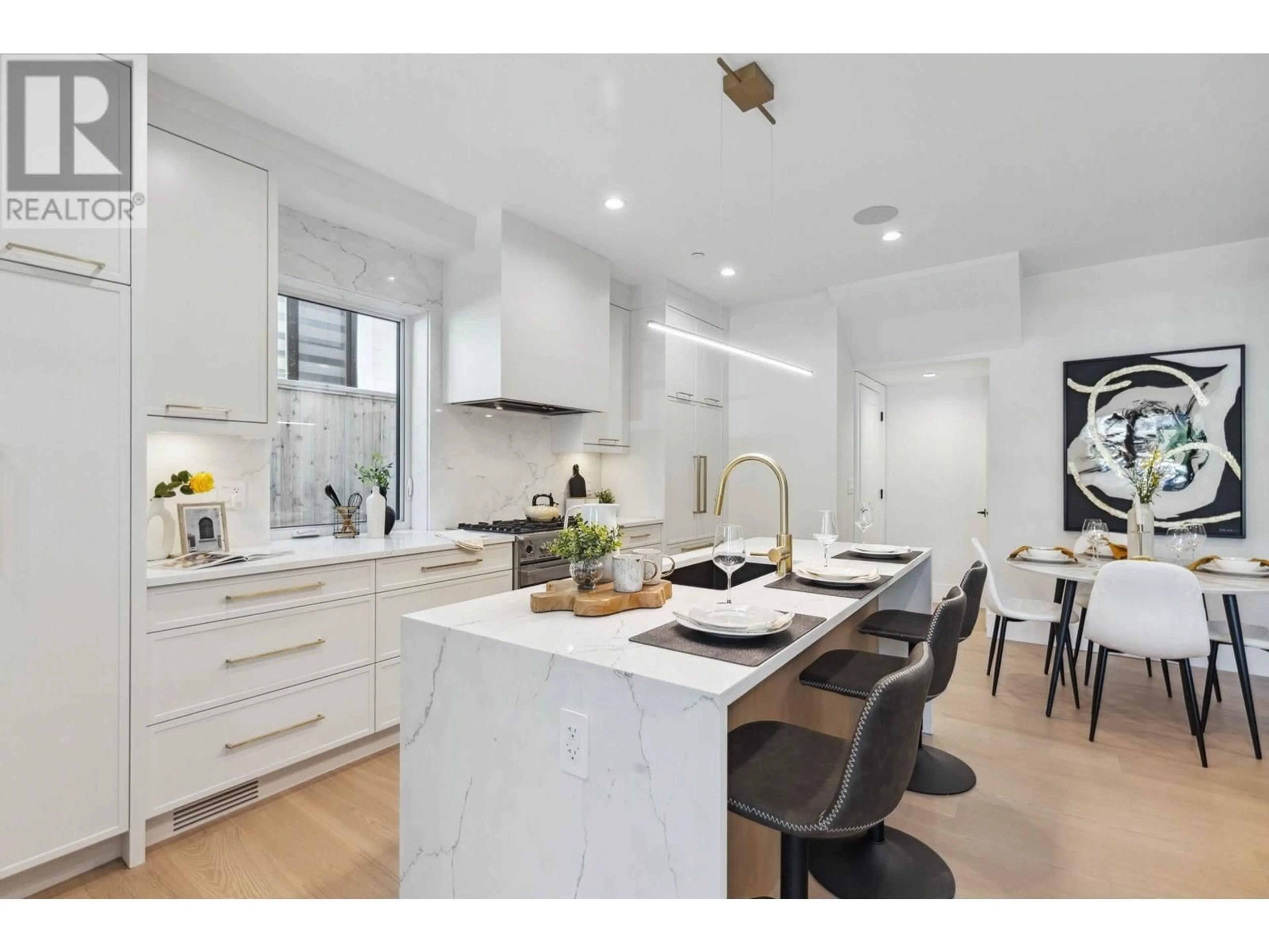 Open concept kitchen, unknown for #1 - 2244 11TH AVENUE, Vancouver British Columbia V5N1Z6