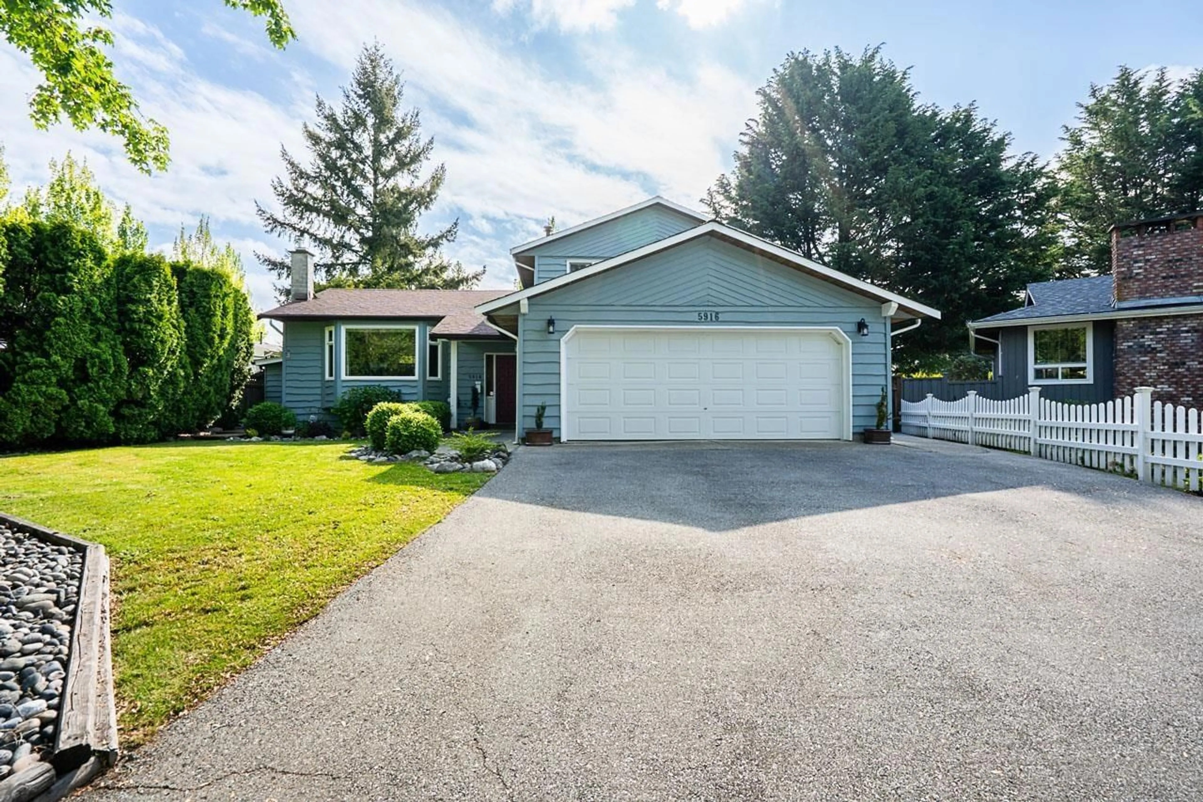 Home with vinyl exterior material, street for 5916 182A, Surrey British Columbia V3S5L9
