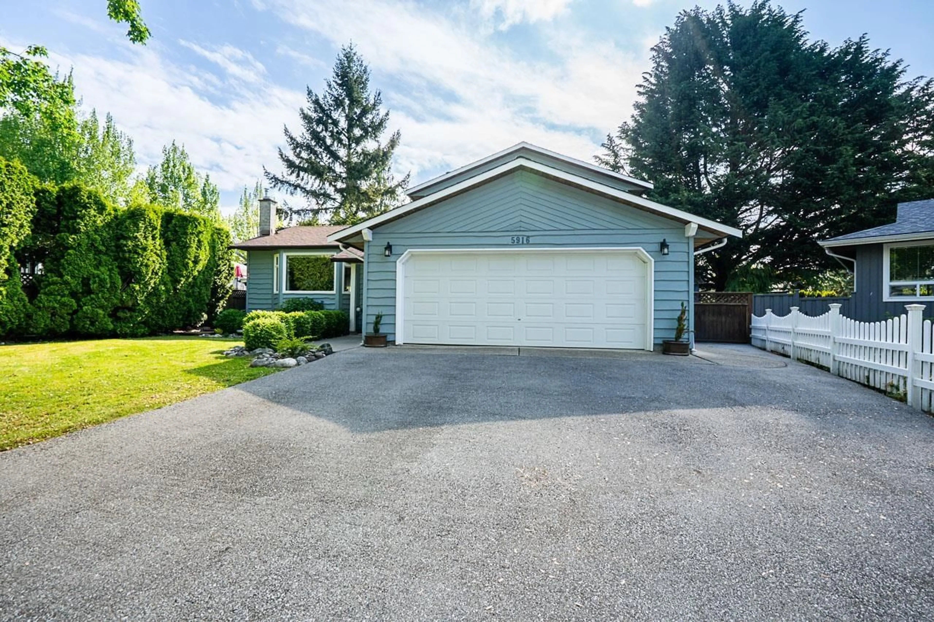 Home with vinyl exterior material, street for 5916 182A, Surrey British Columbia V3S5L9