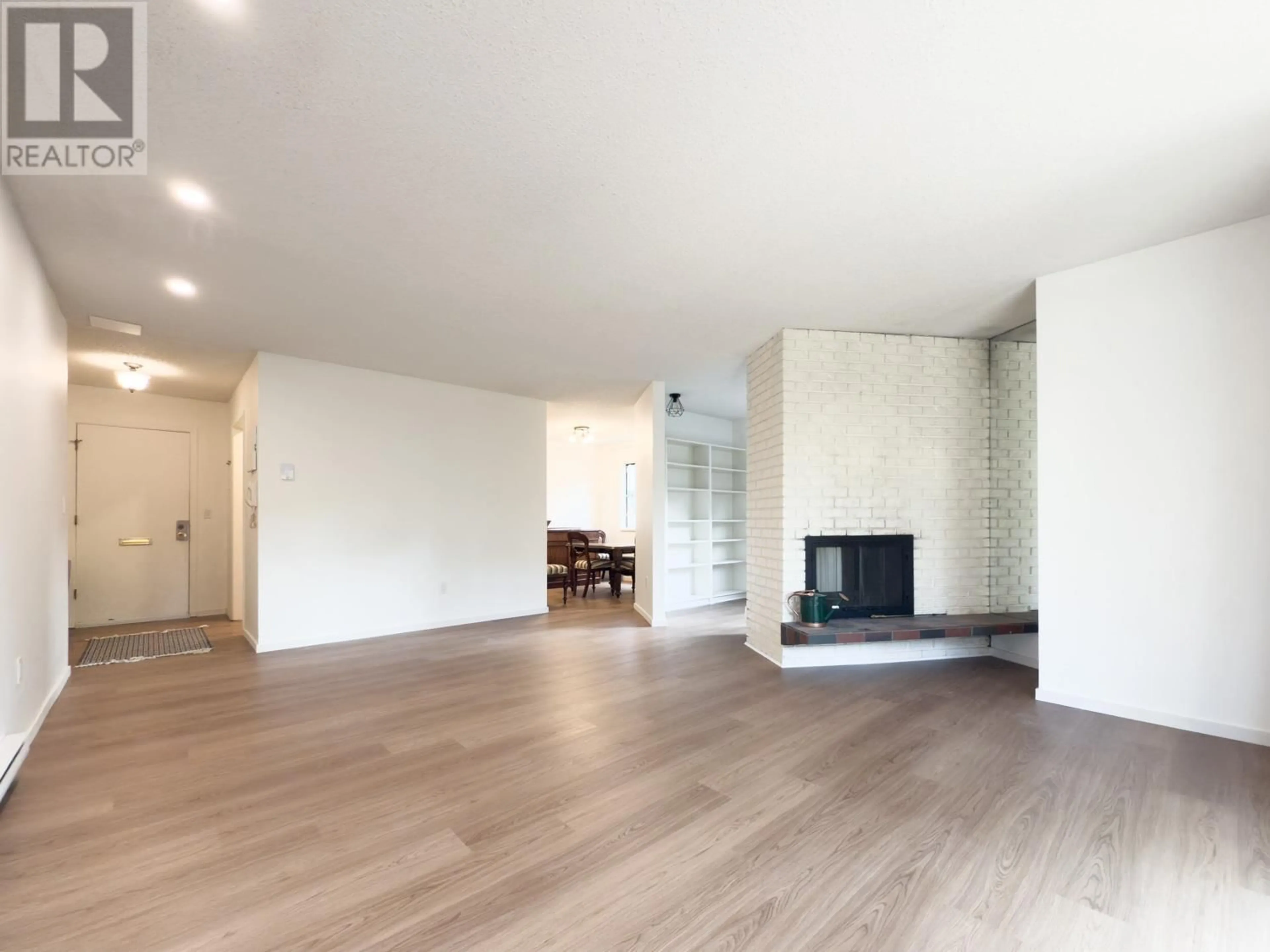A pic of a room for 101 - 1130 13TH AVENUE, Vancouver British Columbia V6H1N3