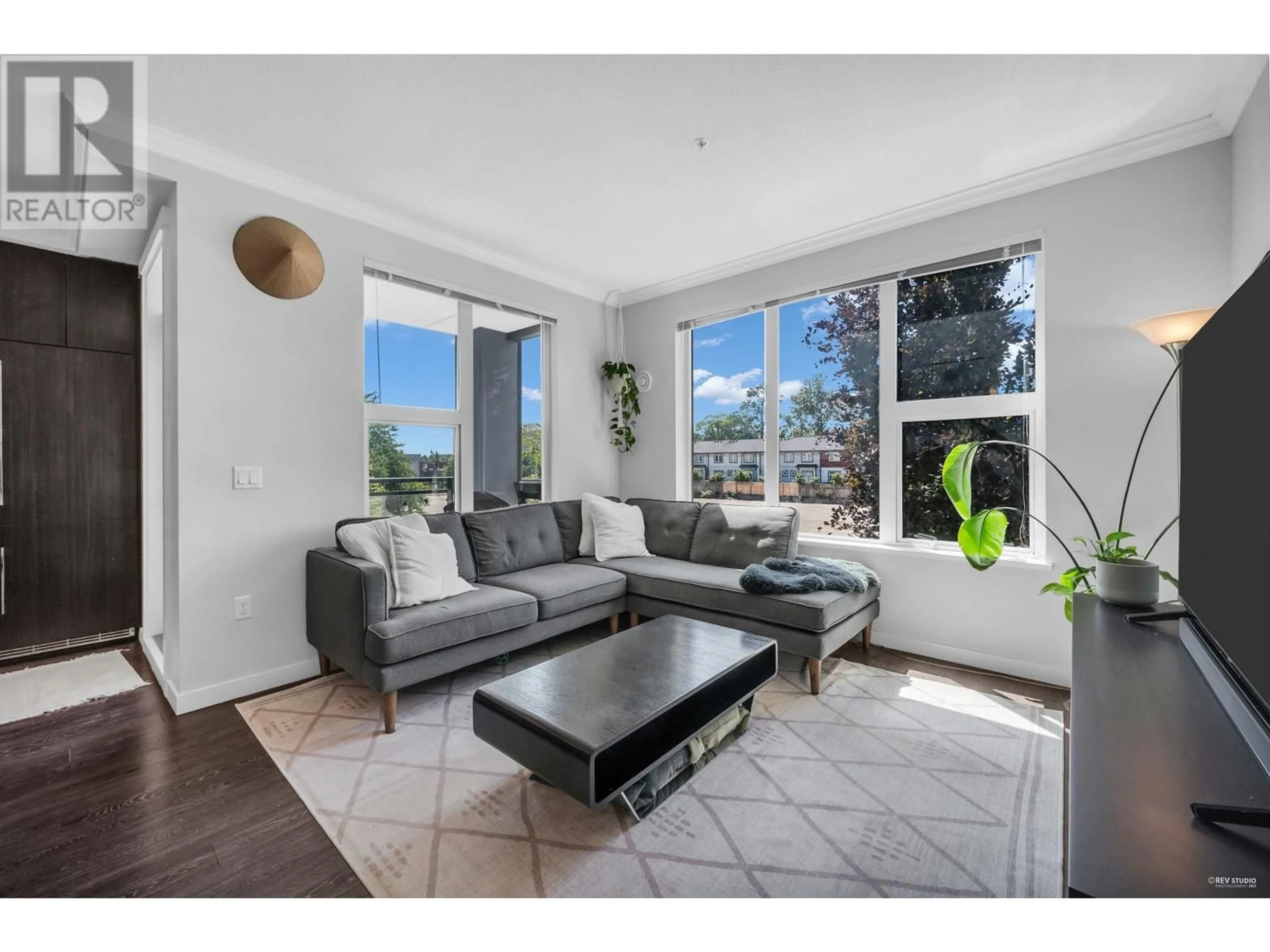 Living room with furniture, unknown for 211 - 9366 TOMICKI AVENUE, Richmond British Columbia V6X0N9