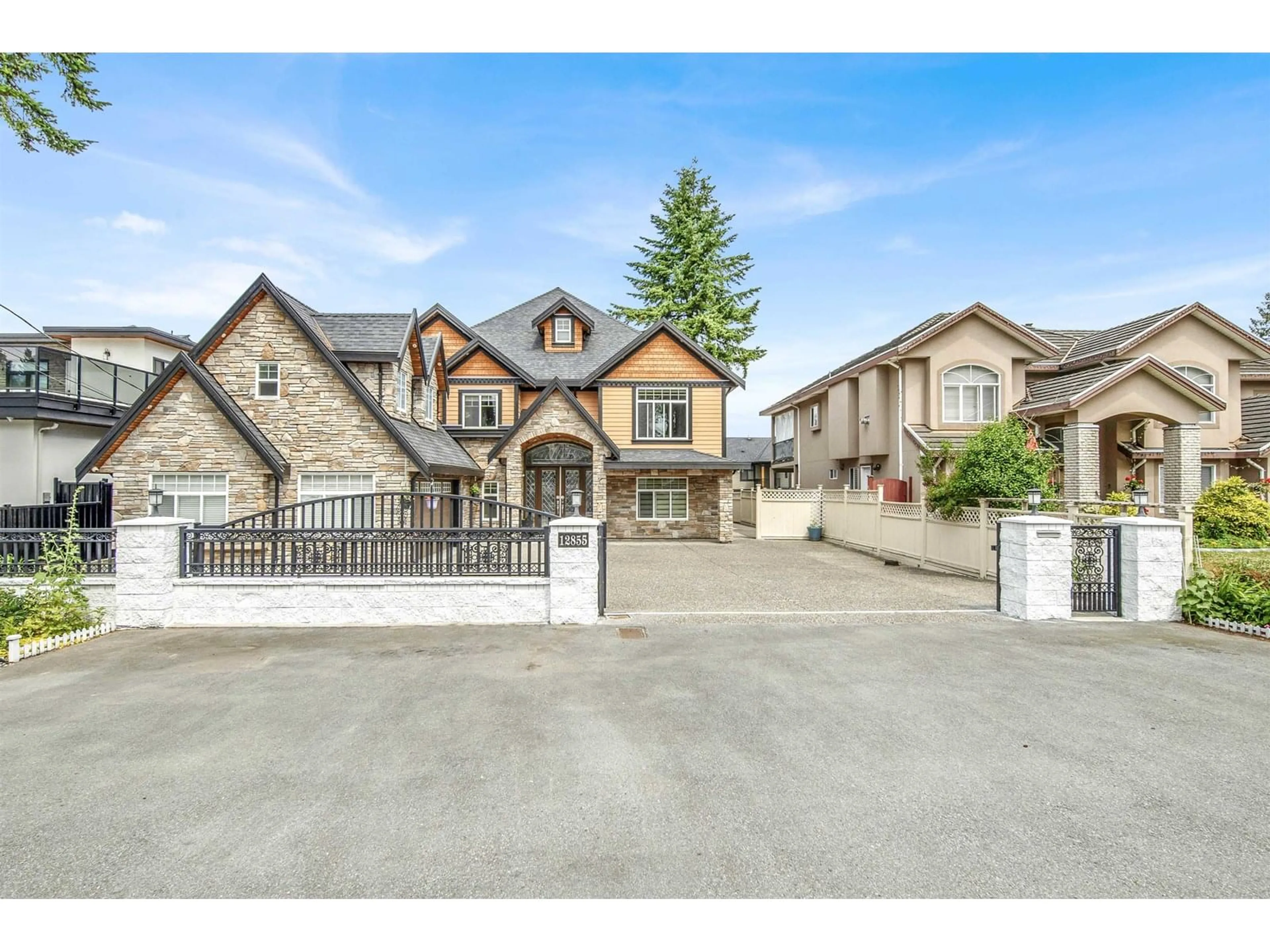 Unknown for 12855 107A, Surrey British Columbia V3T2G4