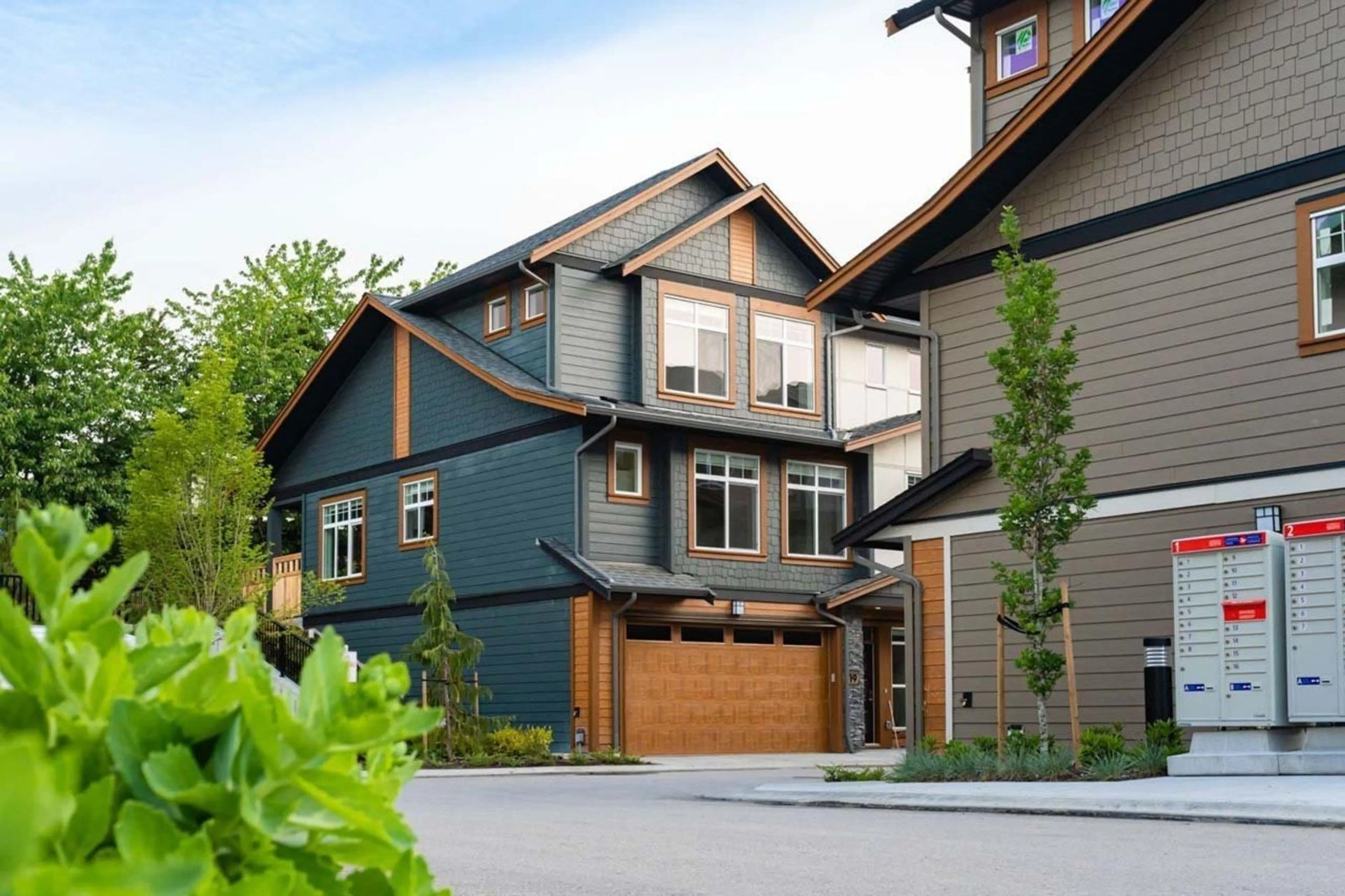 Unknown for 19 - 17033 FRASER, Surrey British Columbia V4N6V2