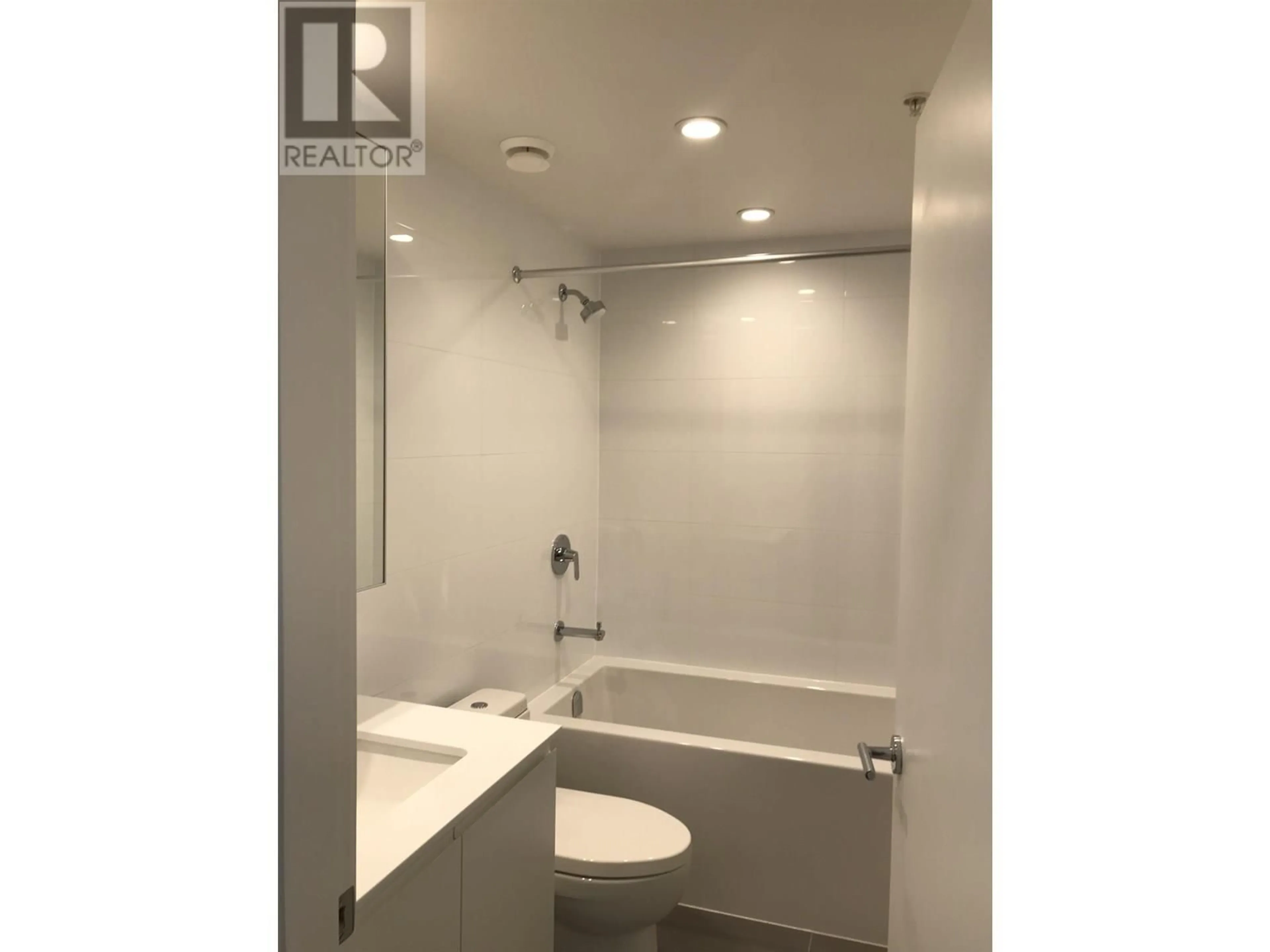 Standard bathroom, unknown for 2204 - 3833 EVERGREEN PLACE, Burnaby British Columbia V3J0M2