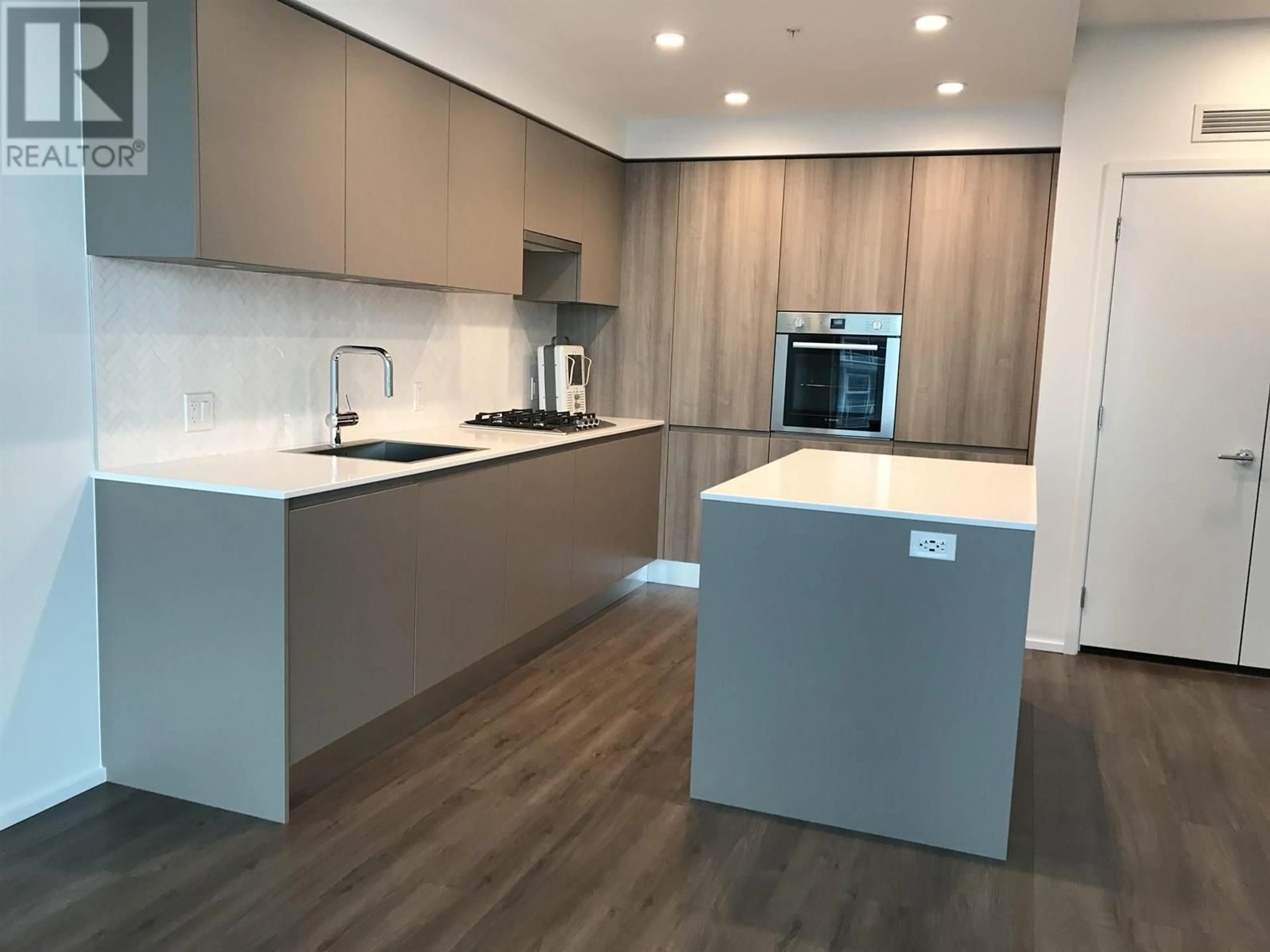 Unknown for 2204 - 3833 EVERGREEN PLACE, Burnaby British Columbia V3J0M2