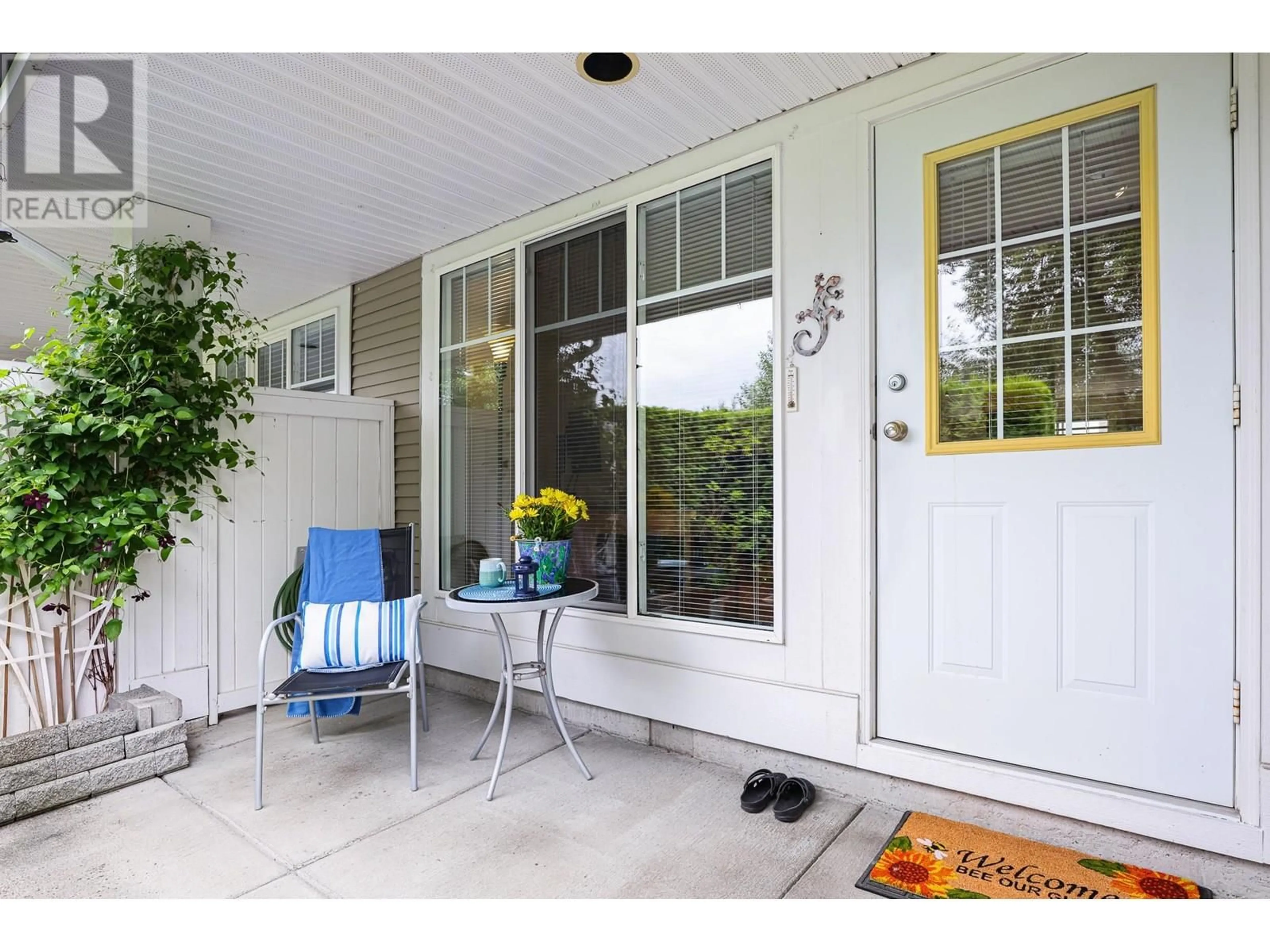 Indoor entryway for 20 - 2927 FREMONT STREET, Port Coquitlam British Columbia V3B7X8
