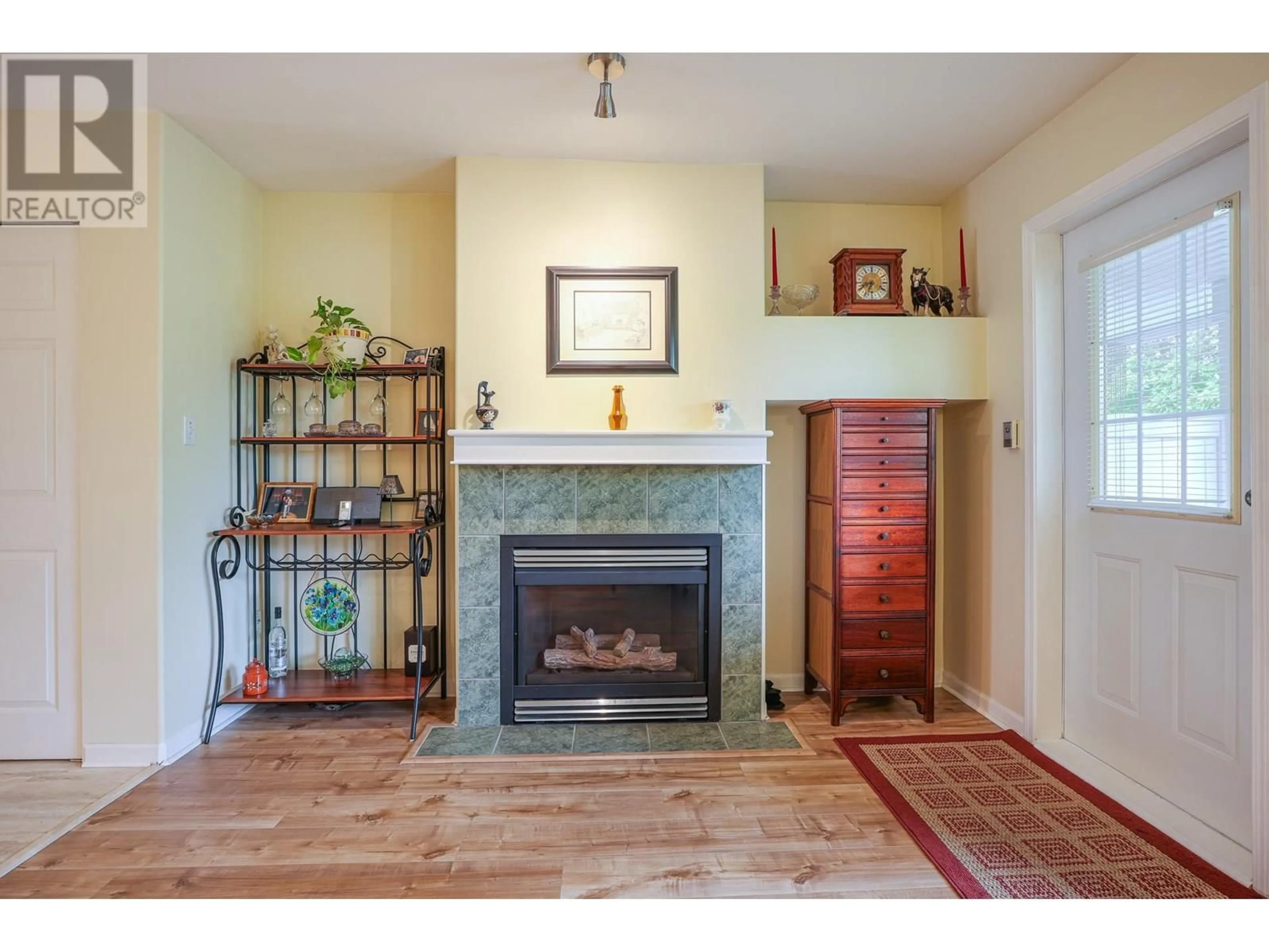 Indoor entryway for 20 - 2927 FREMONT STREET, Port Coquitlam British Columbia V3B7X8
