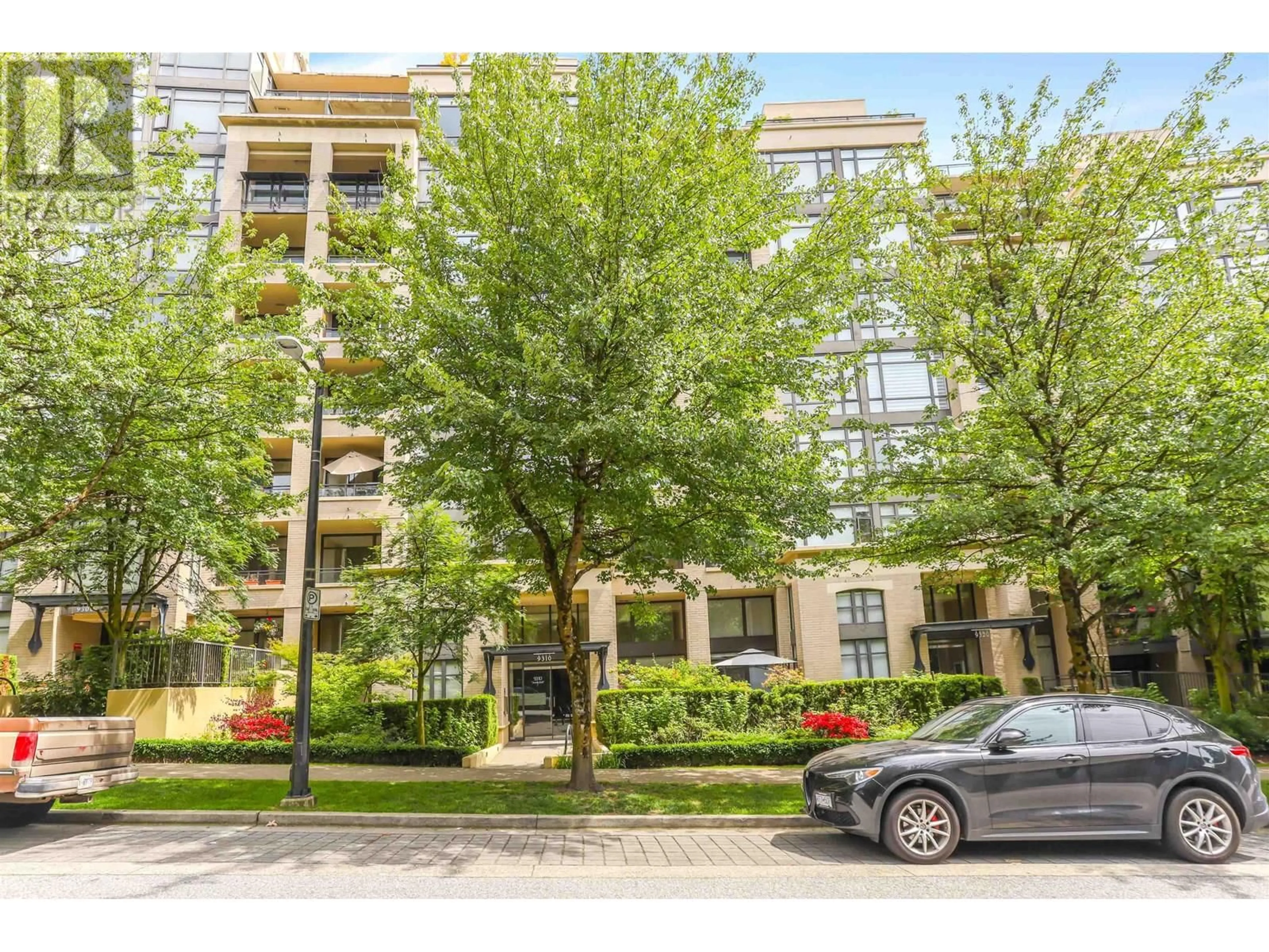 Unknown for 301 - 9310 UNIVERSITY CRESCENT, Burnaby British Columbia V5A4X9