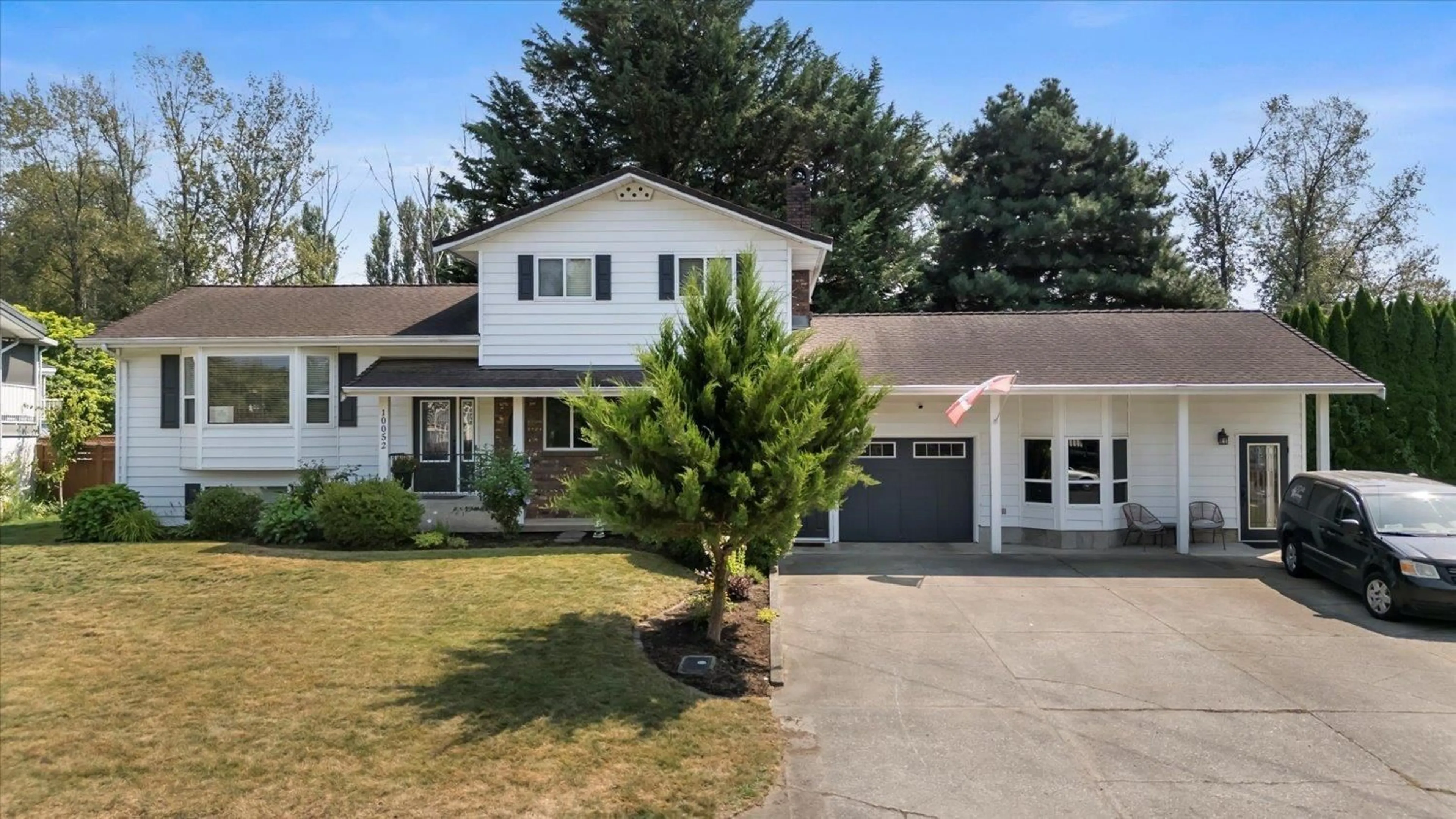Home with vinyl exterior material, street for 10052 DUBLIN DRIVE, Chilliwack British Columbia V2P6K7