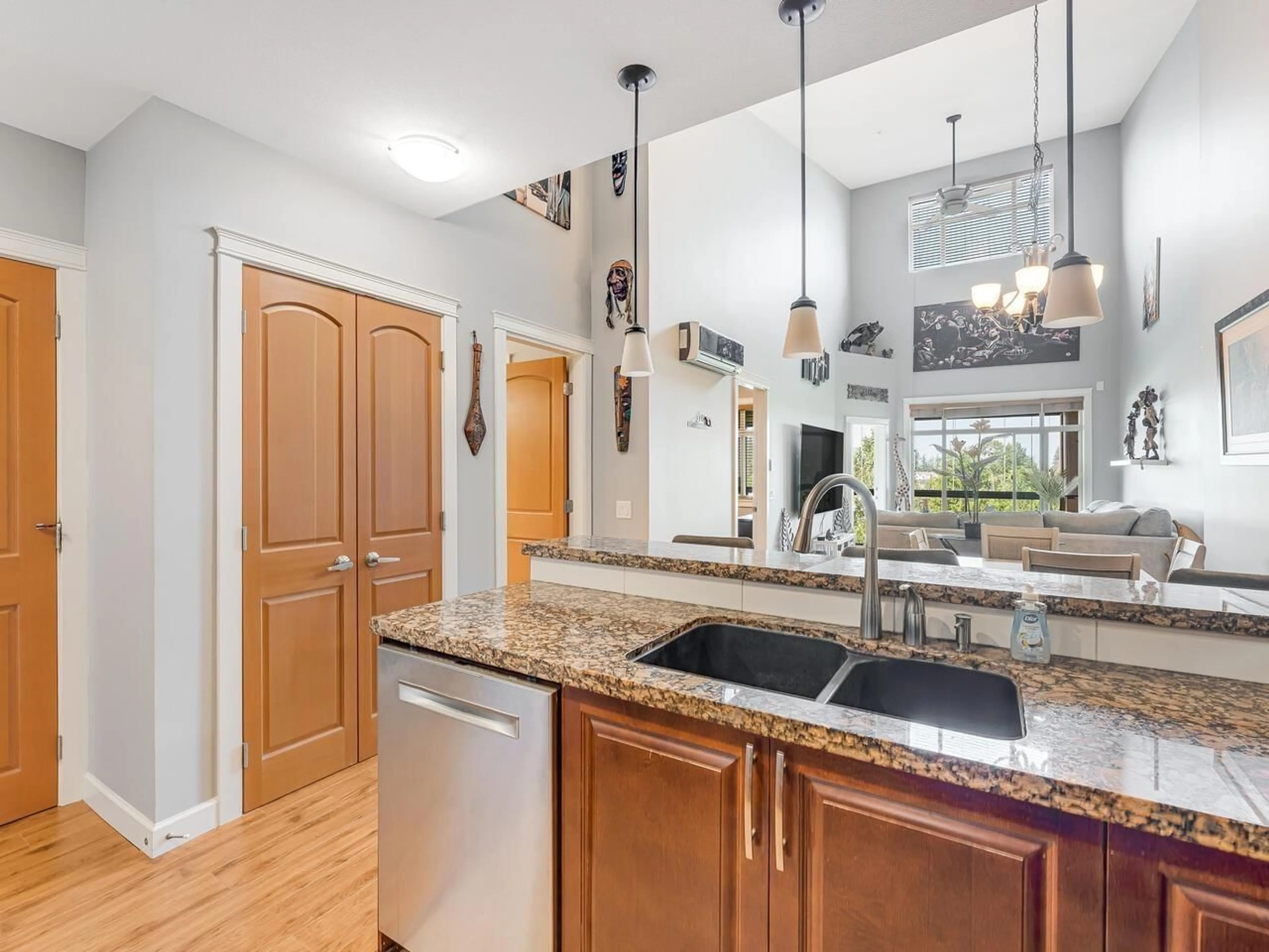 Open concept kitchen, ceramic/tile floor for 627 - 8067 207, Langley British Columbia V2Y0P1