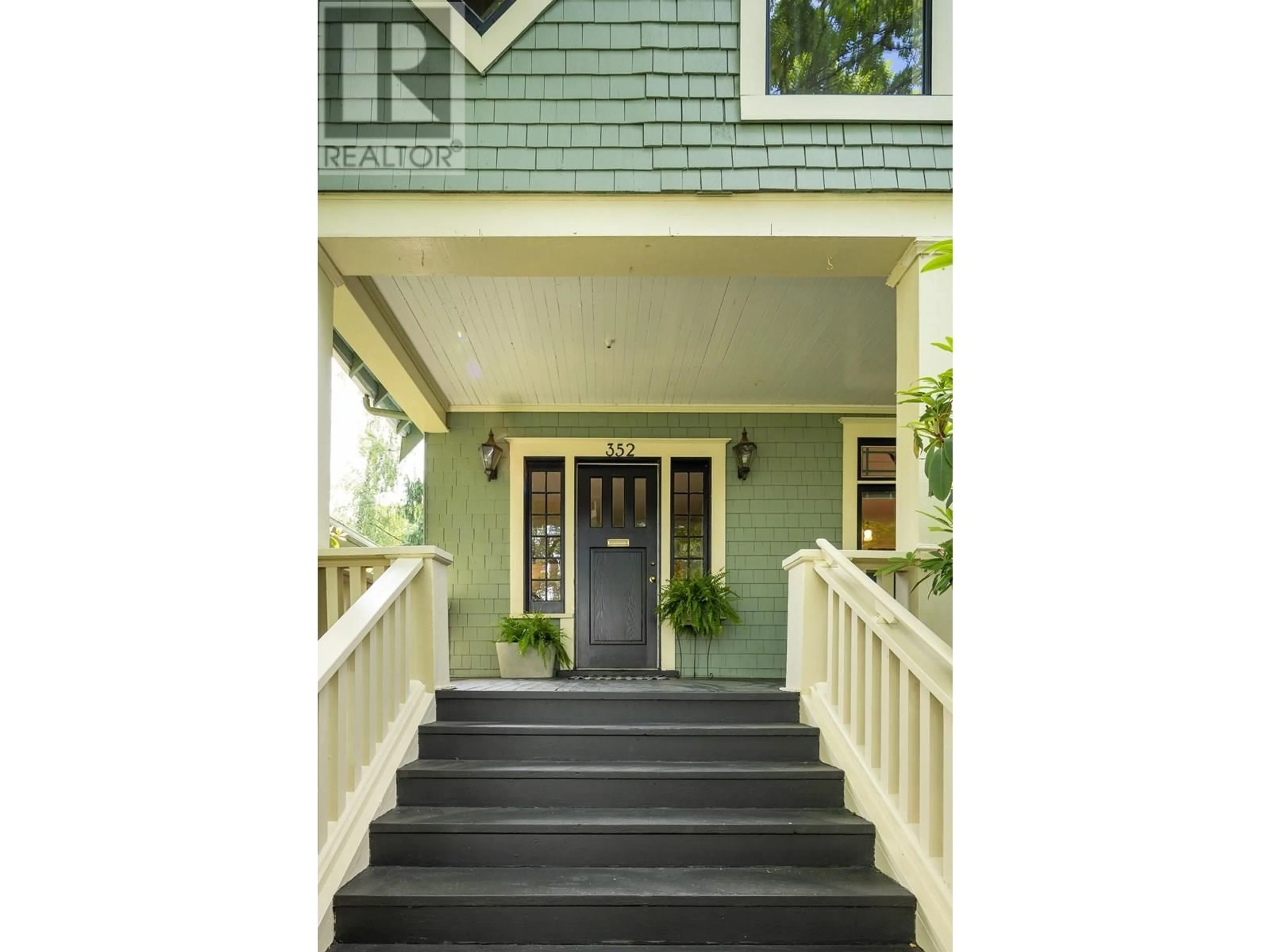 Unknown for 352 21ST AVENUE, Vancouver British Columbia V5Y2E5