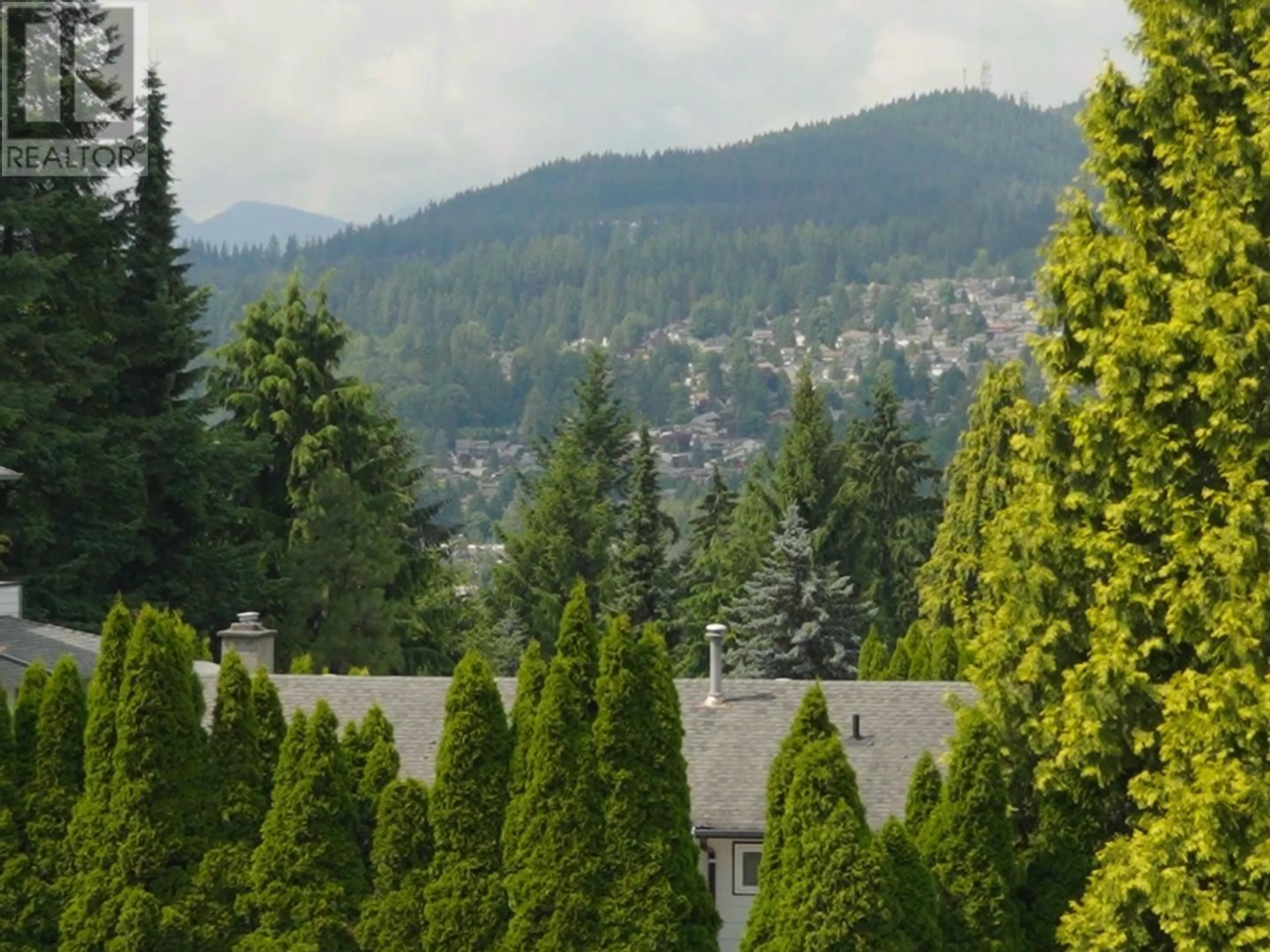 Blurry image for 3222 MARINER WAY, Coquitlam British Columbia V3C4K7