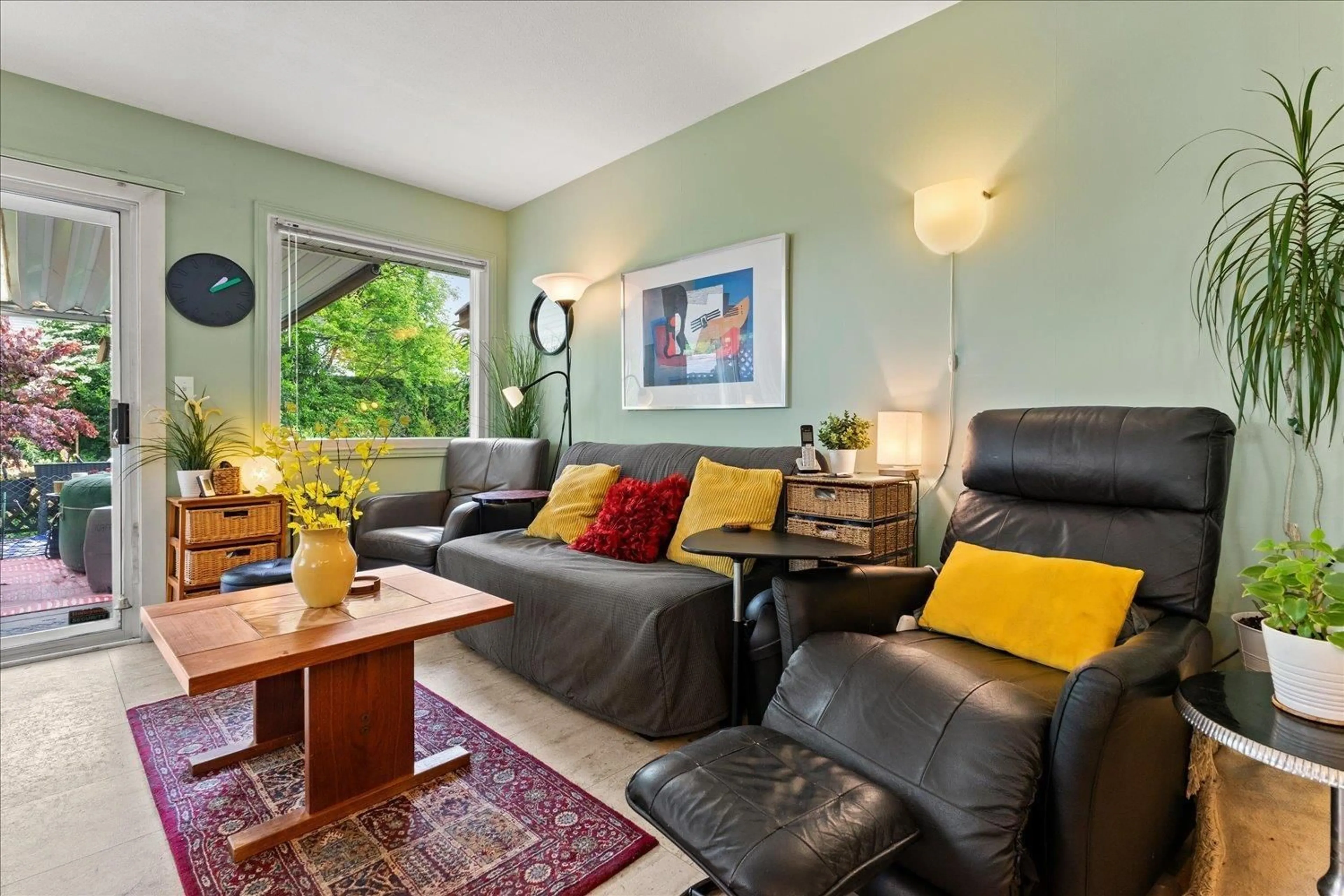 Living room with furniture, unknown for 22141 OLD YALE, Langley British Columbia V2Z1A3