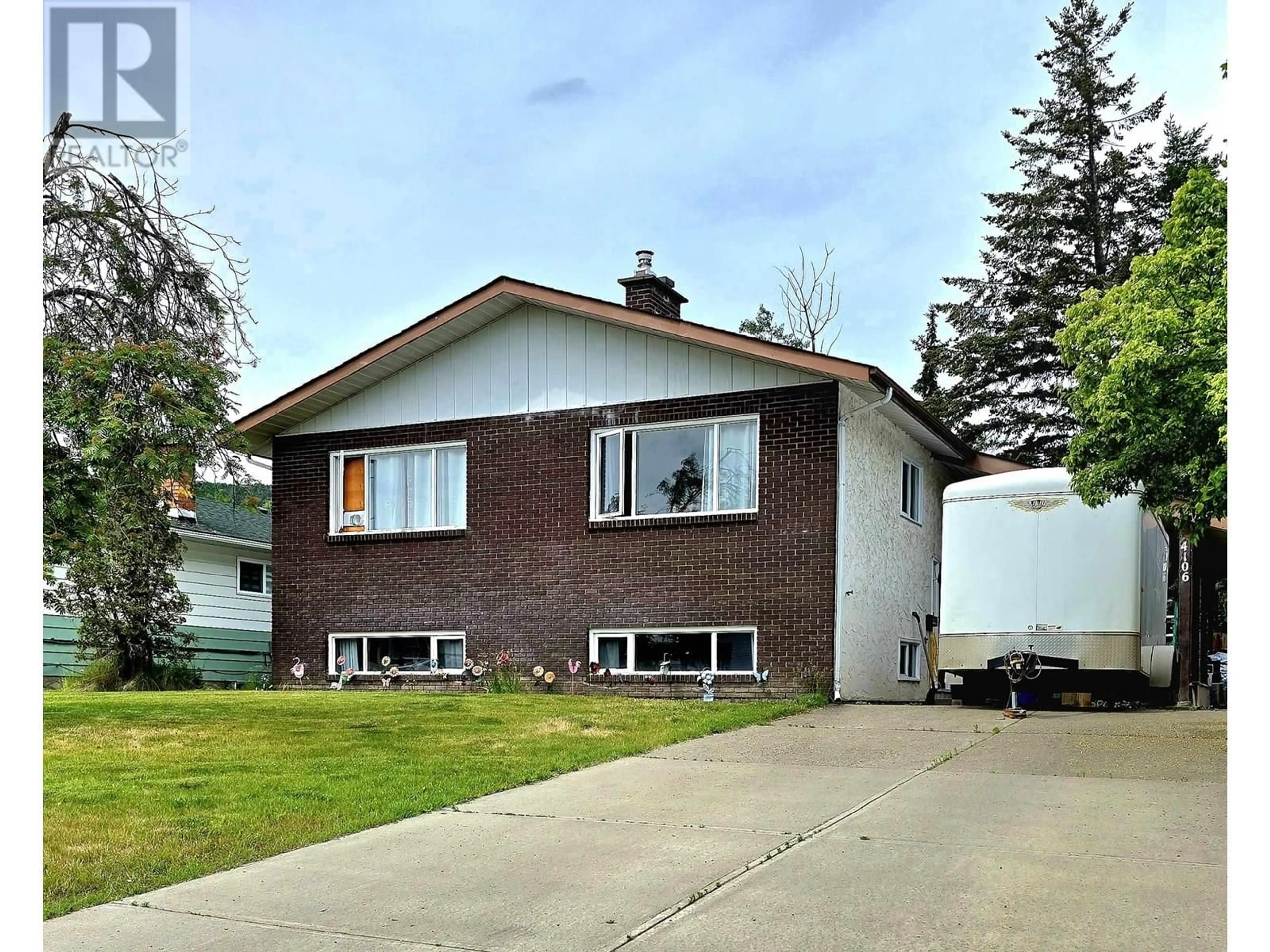 Home with vinyl exterior material, street for 4106 CAMPBELL AVENUE, Prince George British Columbia V2N3A9
