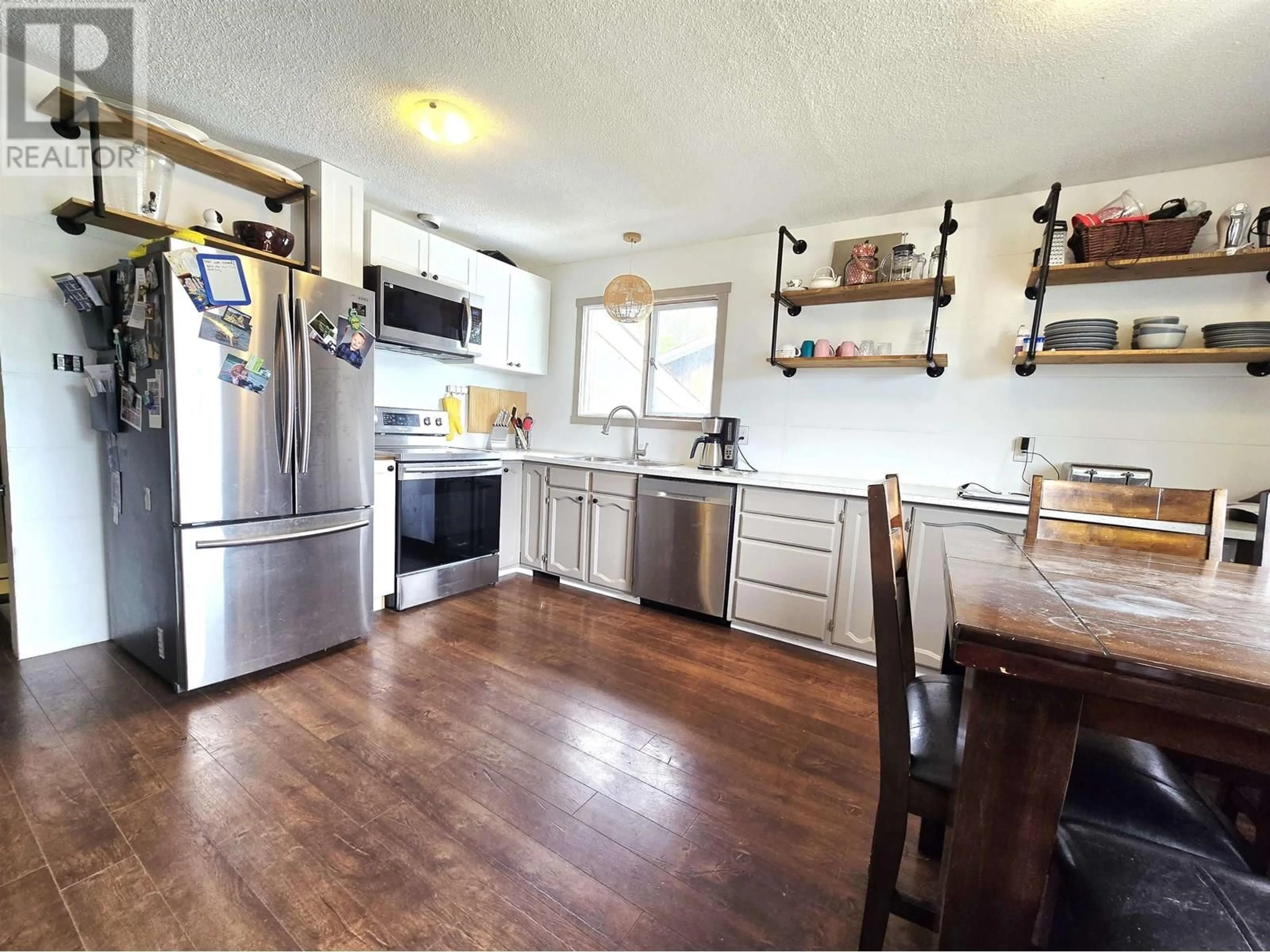 Open concept kitchen, unknown for 4106 CAMPBELL AVENUE, Prince George British Columbia V2N3A9